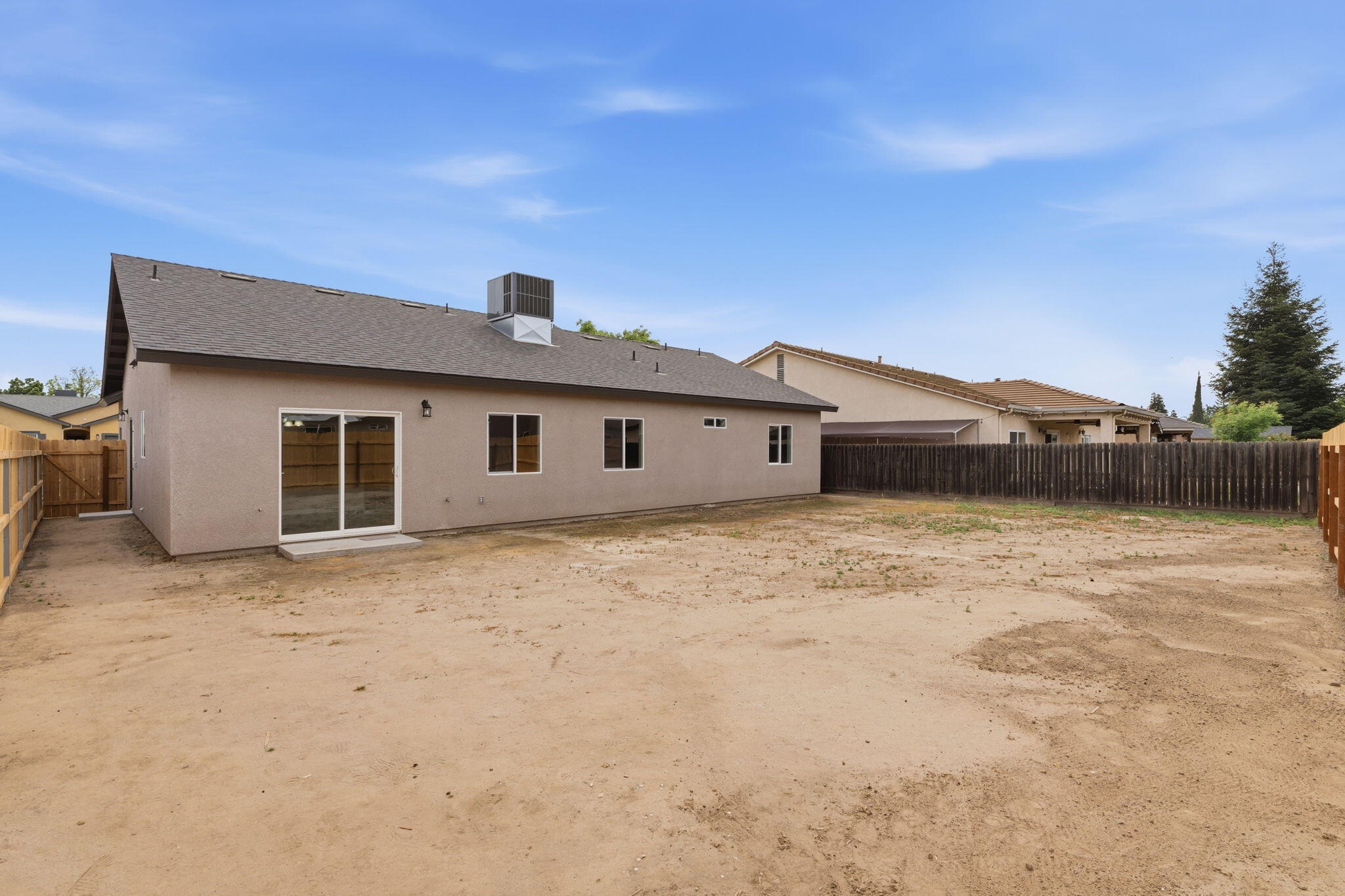 3446 E Grove Ave, Visalia, CA 93292