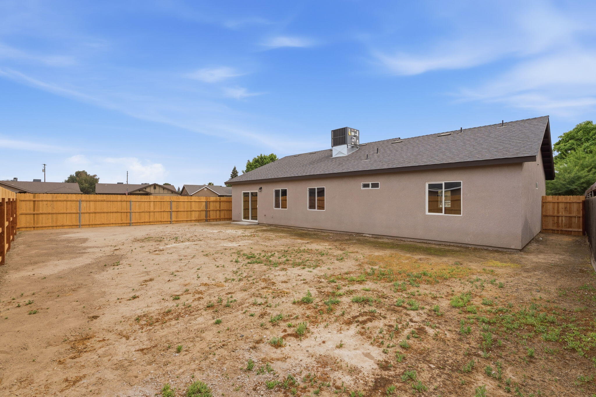 3446 E Grove Ave, Visalia, CA 93292