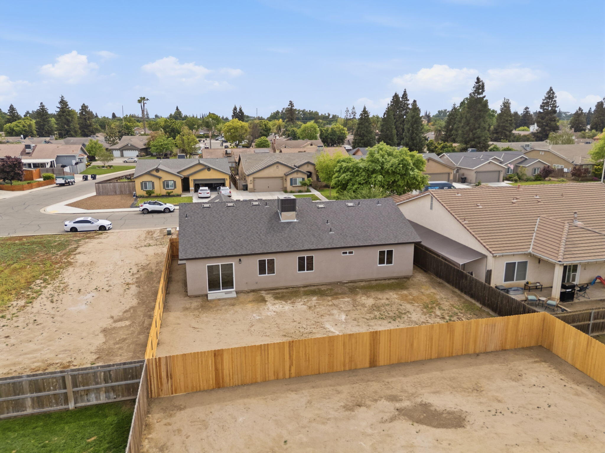 3446 E Grove Ave, Visalia, CA 93292