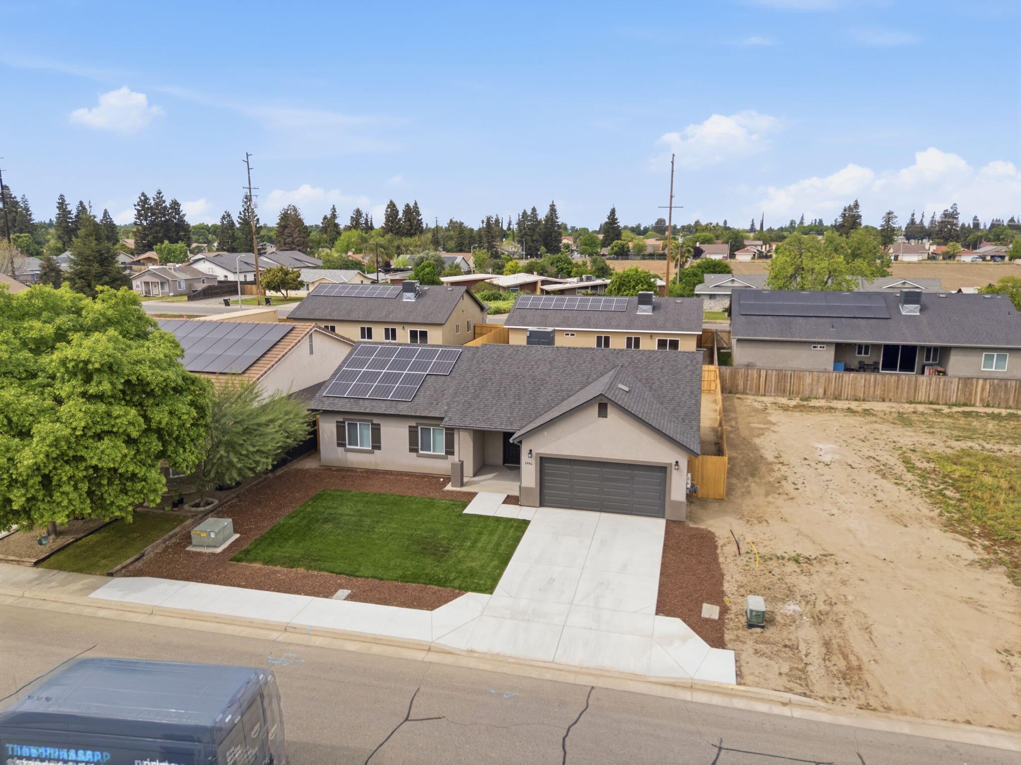 3446 E Grove Ave, Visalia, CA 93292