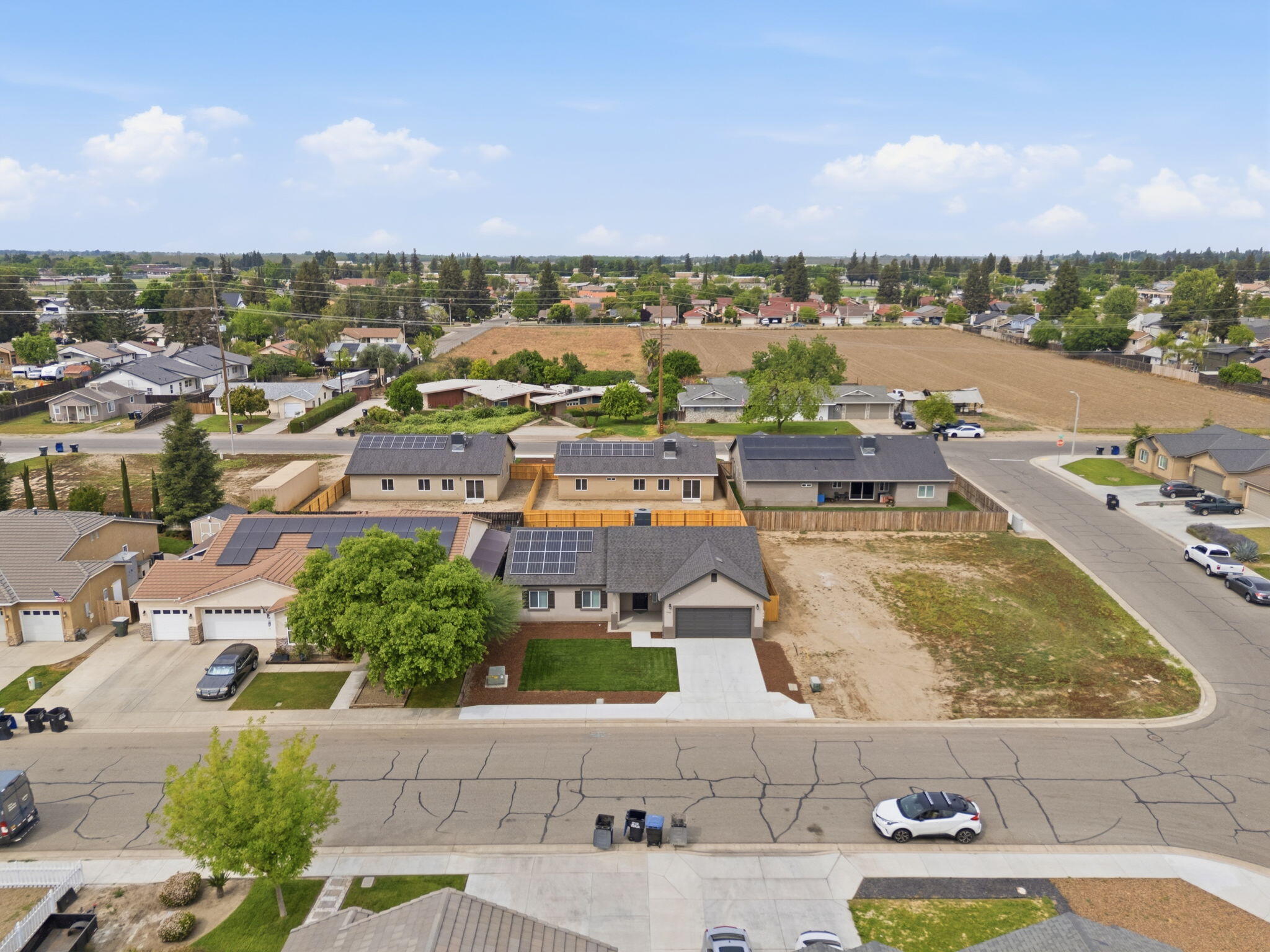 3446 E Grove Ave, Visalia, CA 93292