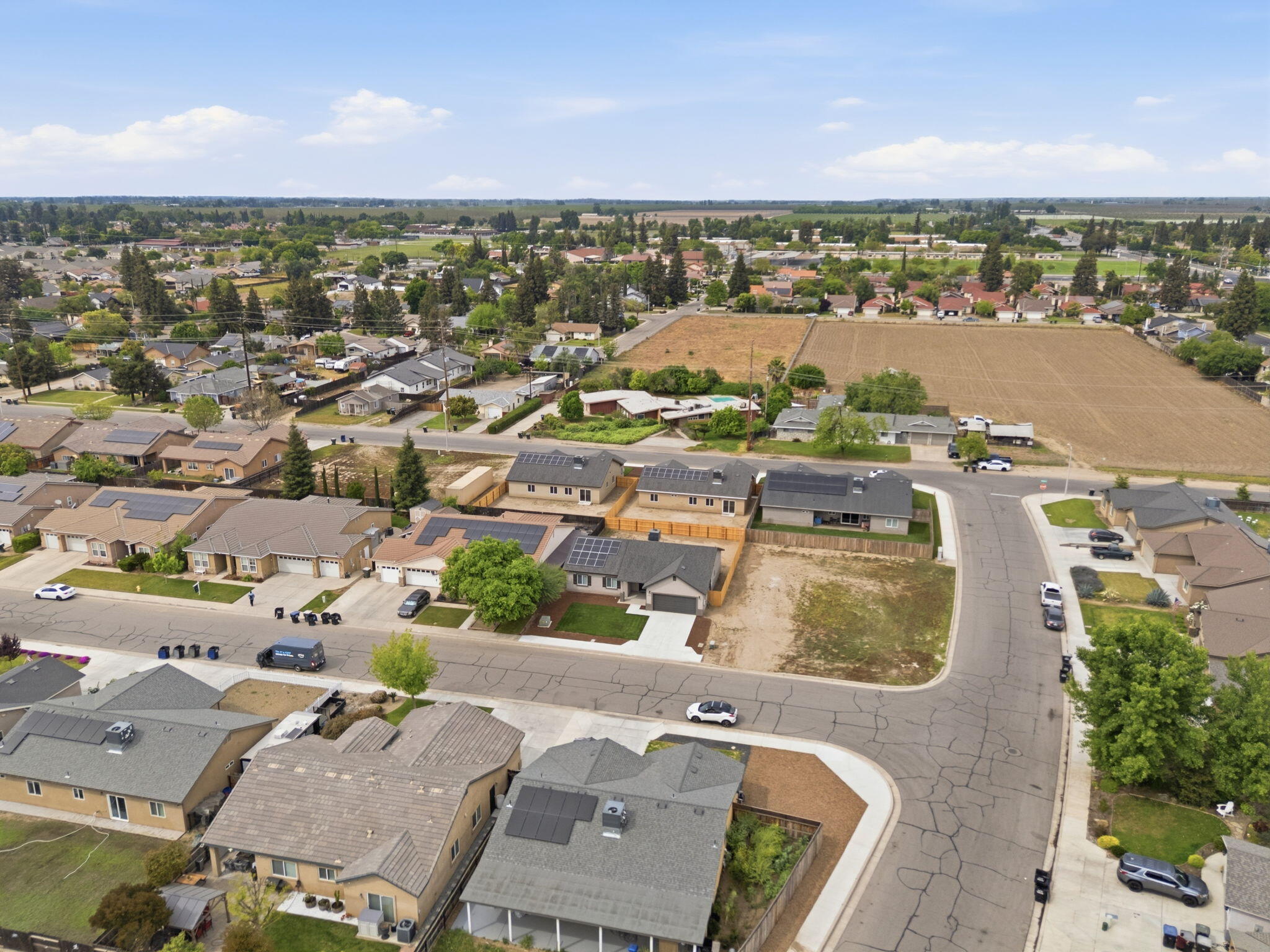 3446 E Grove Ave, Visalia, CA 93292