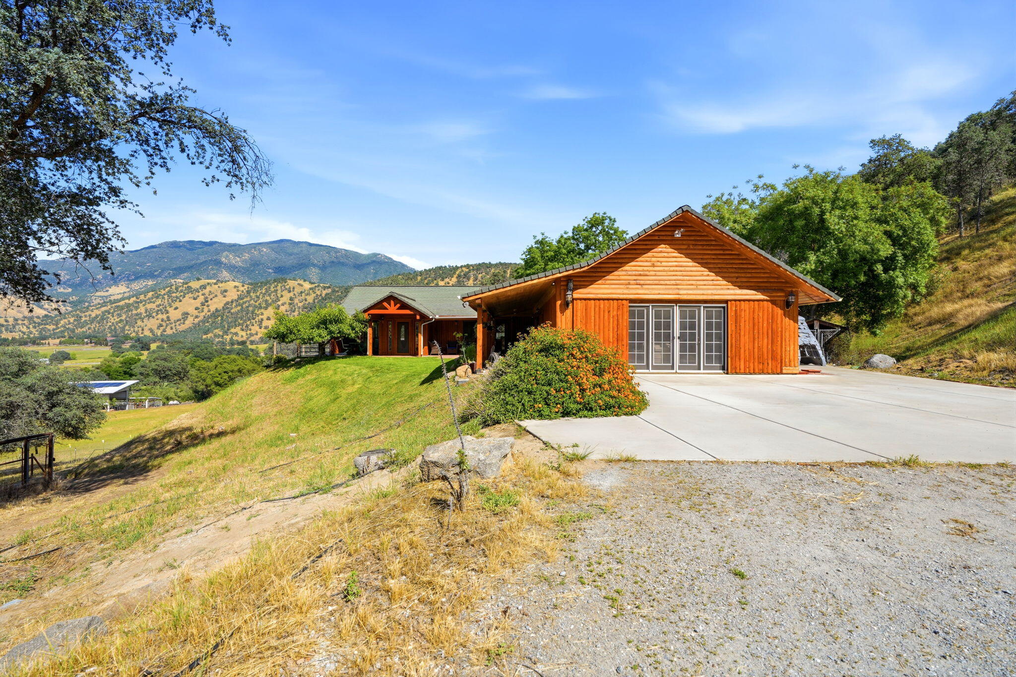 33435 Globe Dr, Springville, CA 93265