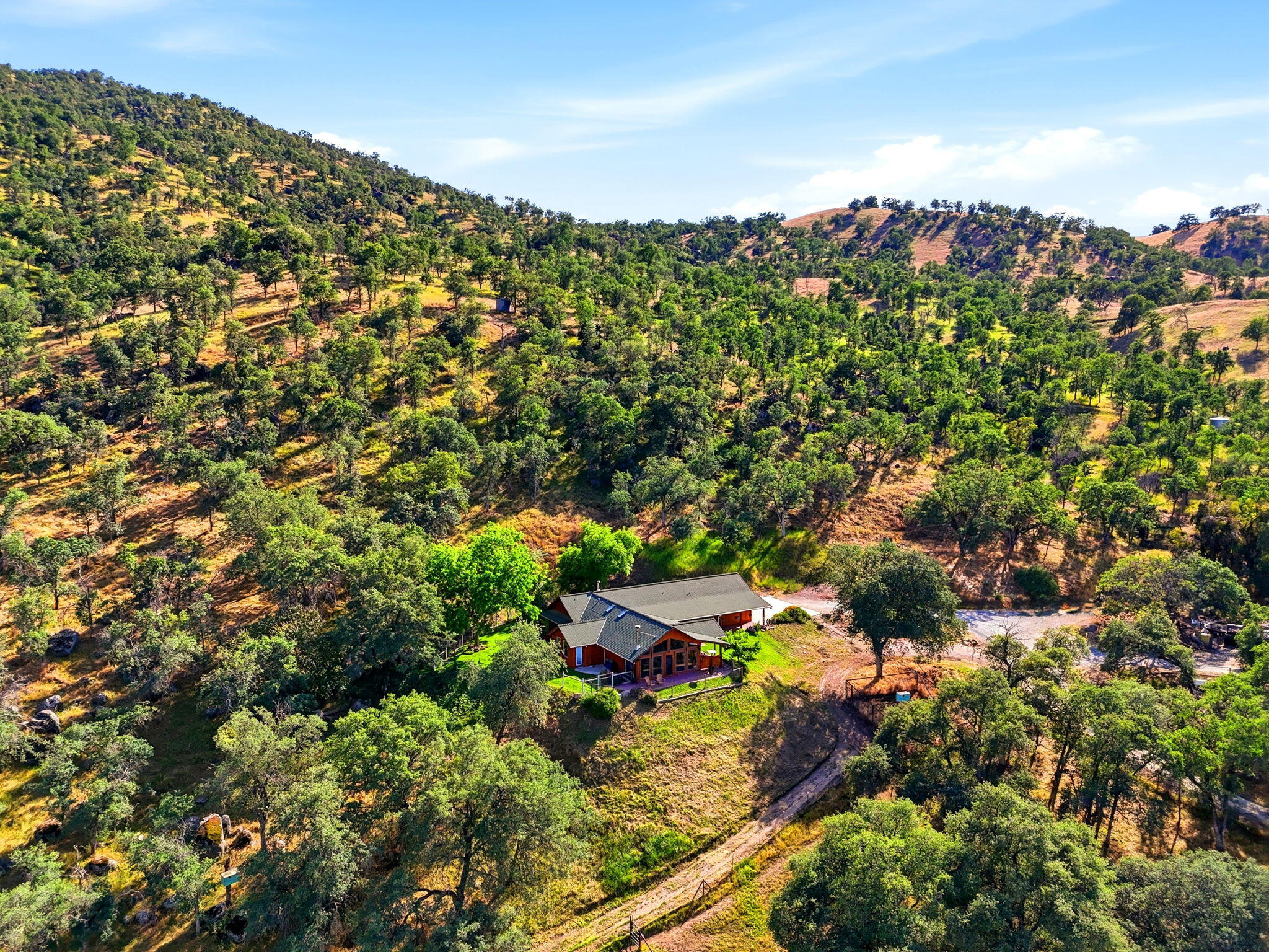 33435 Globe Dr, Springville, CA 93265