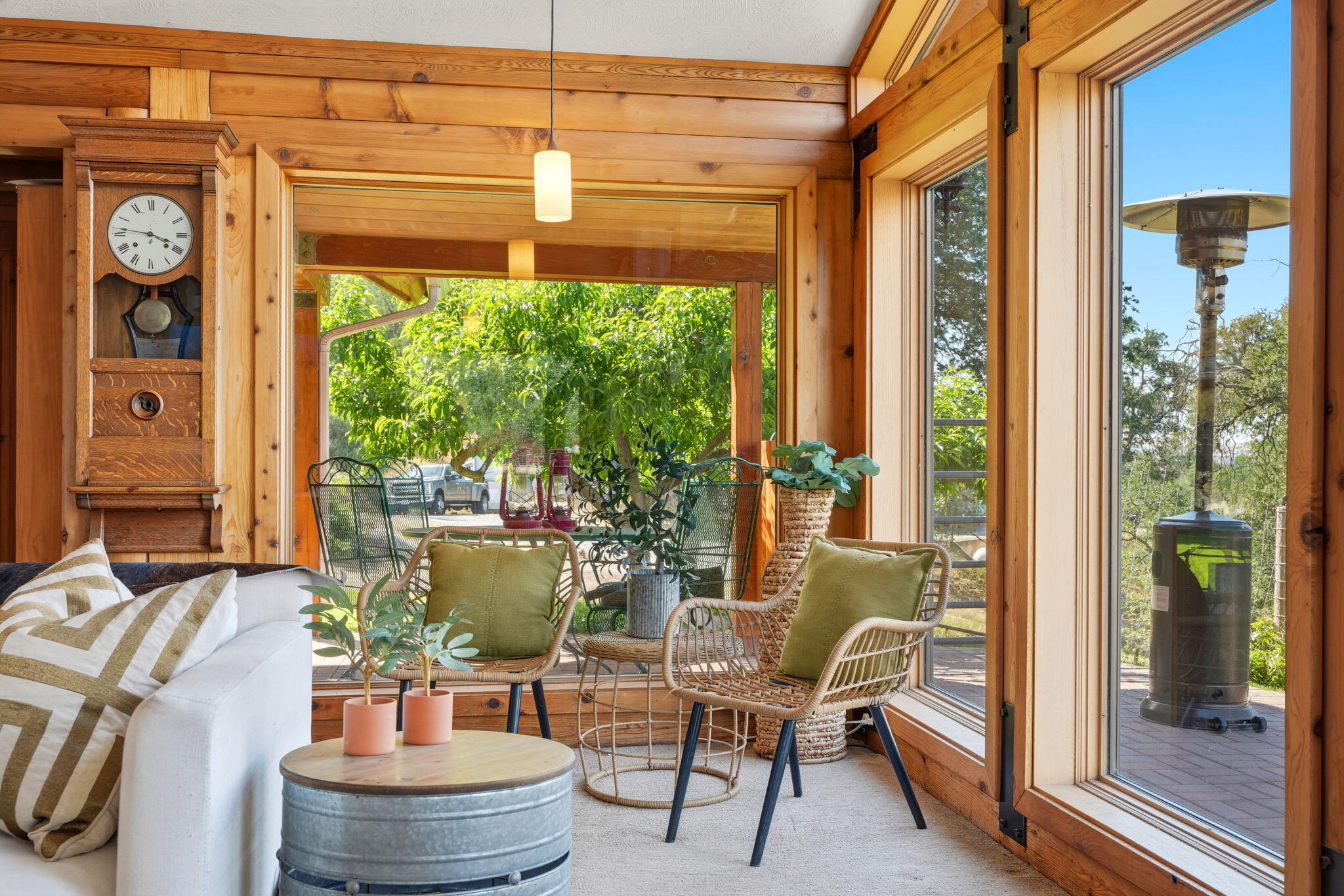 33435 Globe Dr, Springville, CA 93265