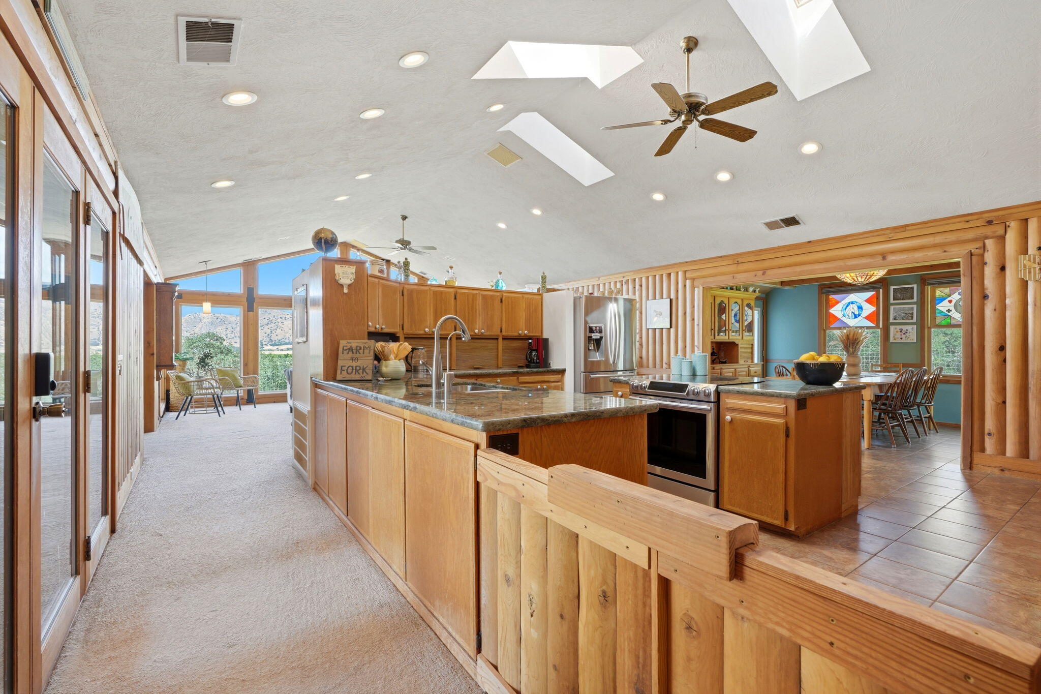 33435 Globe Dr, Springville, CA 93265