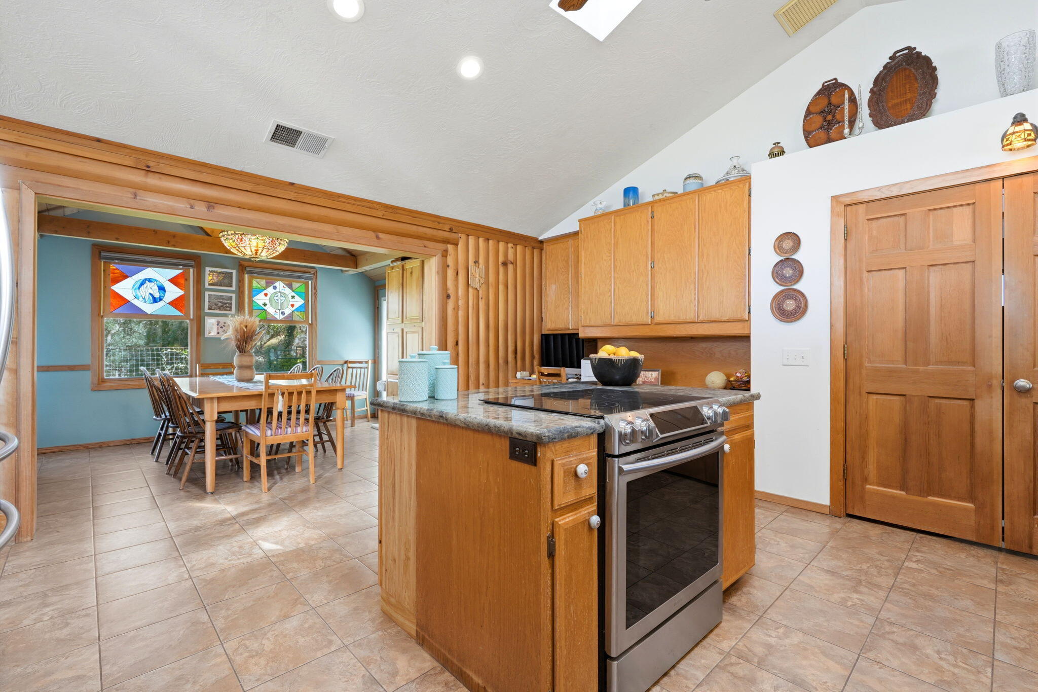 33435 Globe Dr, Springville, CA 93265