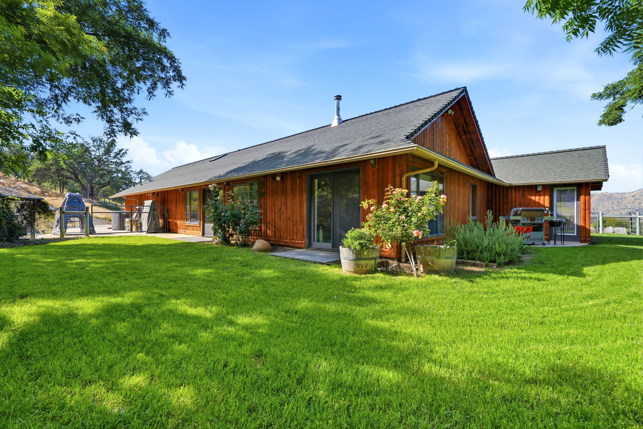 33435 Globe Dr, Springville, CA 93265