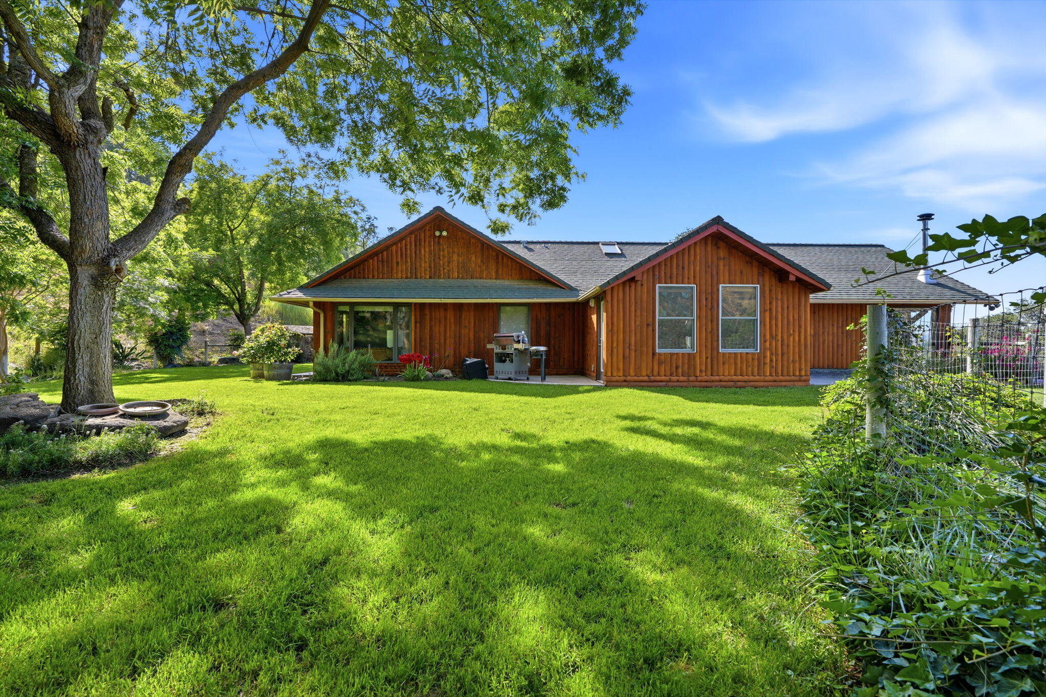 33435 Globe Dr, Springville, CA 93265