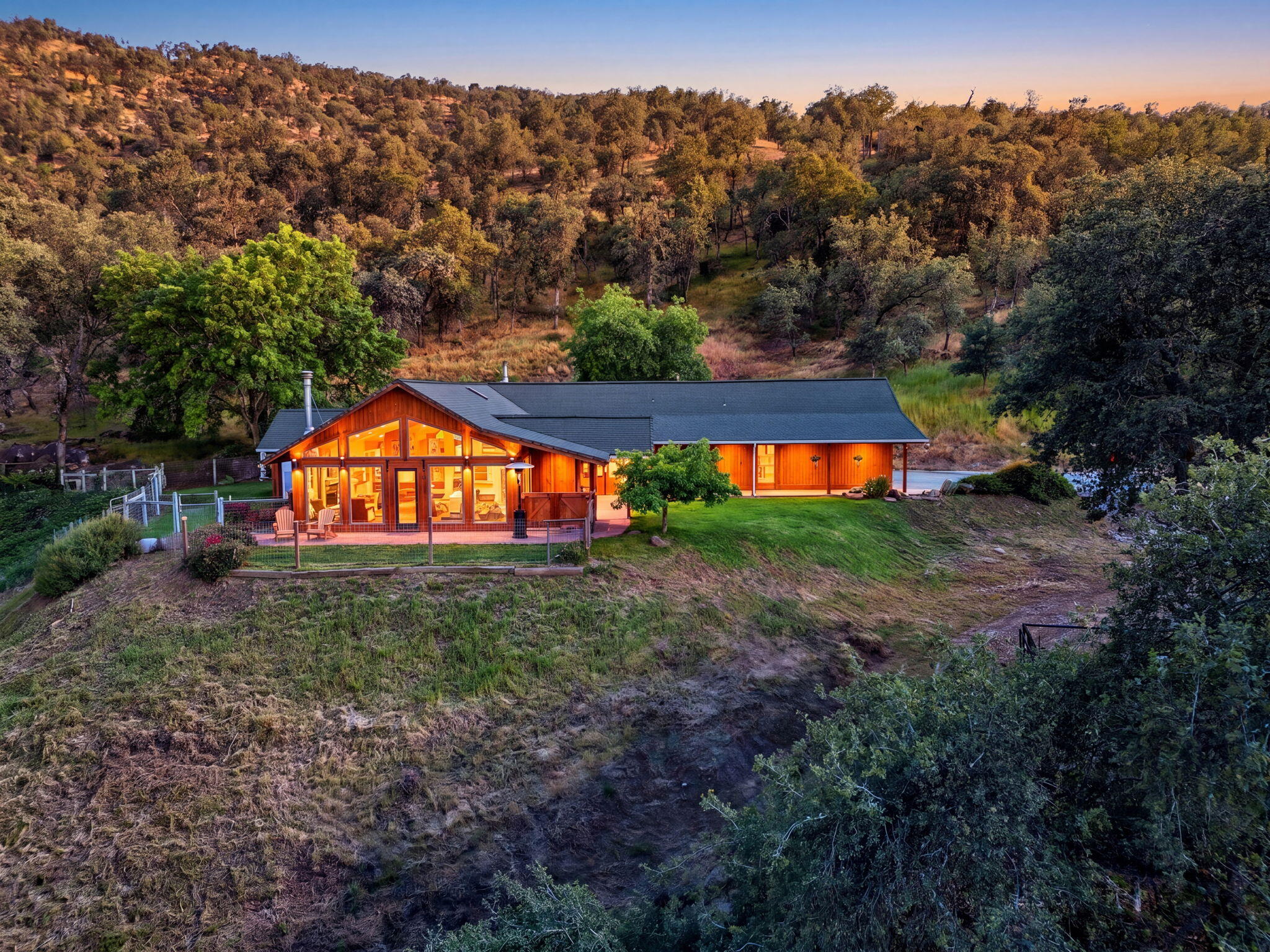 33435 Globe Dr, Springville, CA 93265