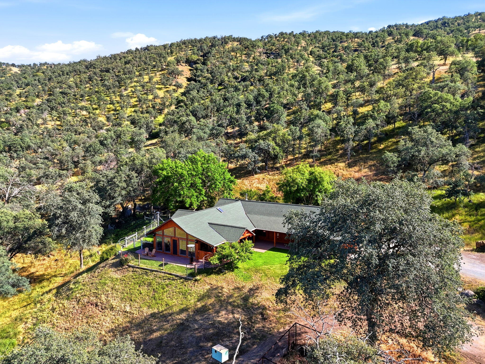 33435 Globe Dr, Springville, CA 93265