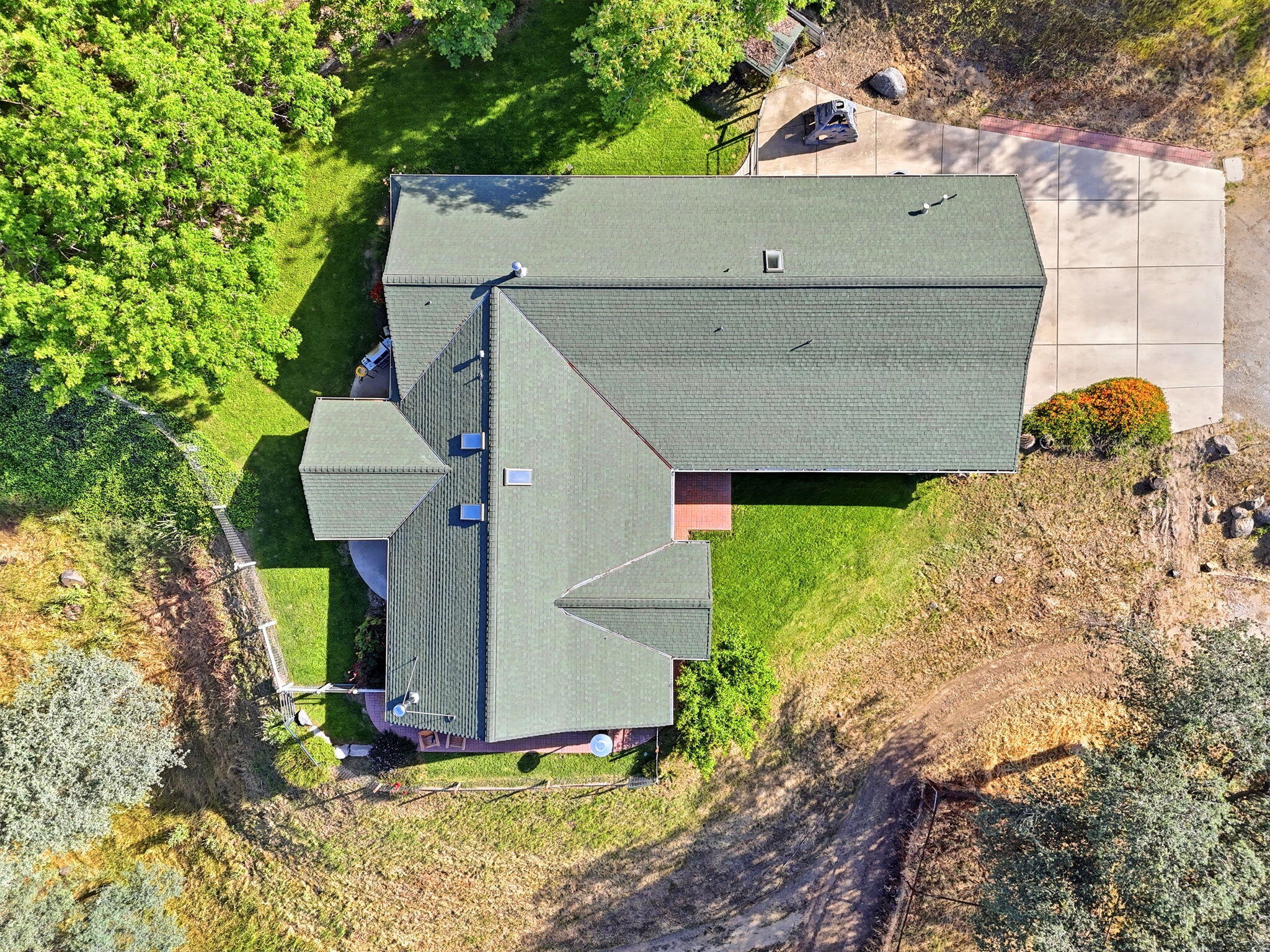 33435 Globe Dr, Springville, CA 93265