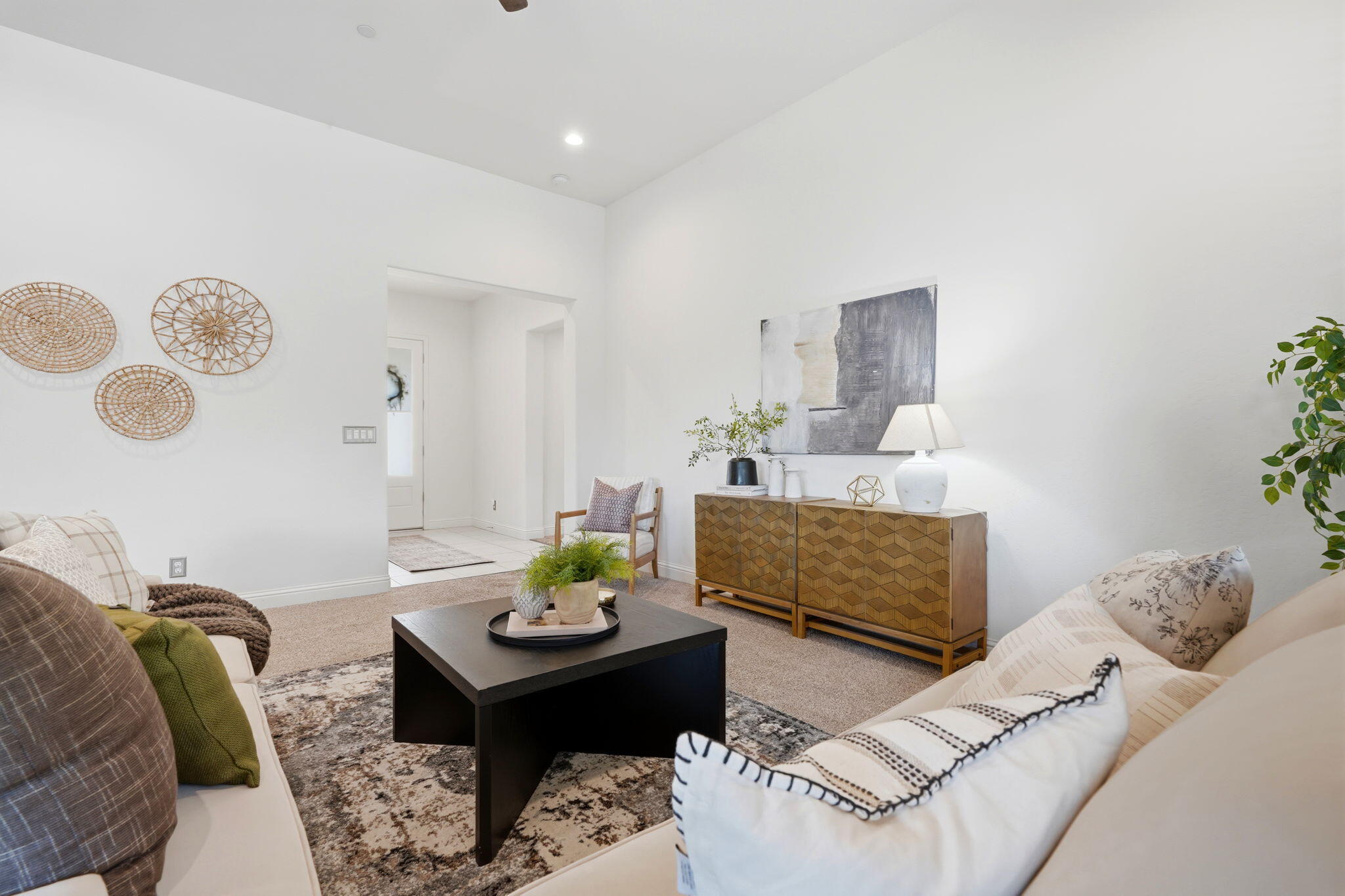 1833 W Corvina Ave, Visalia, CA 93291