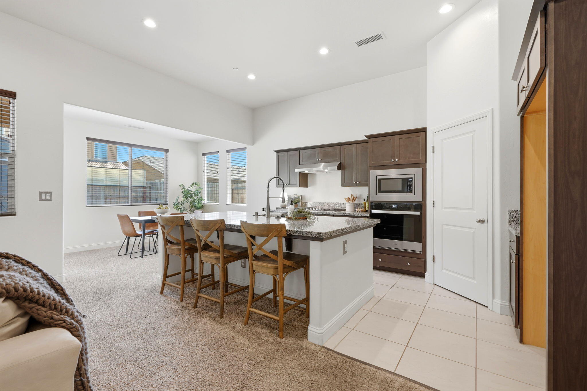 1833 W Corvina Ave, Visalia, CA 93291