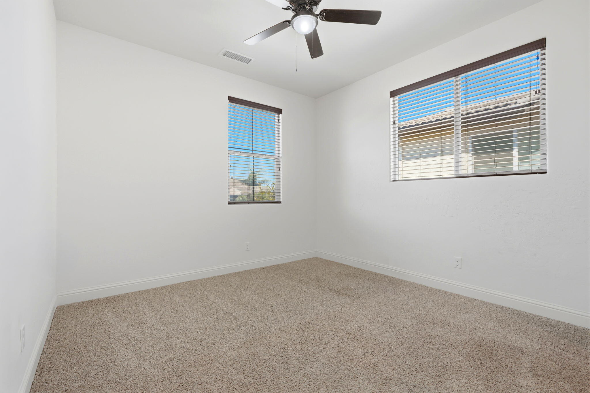 1833 W Corvina Ave, Visalia, CA 93291