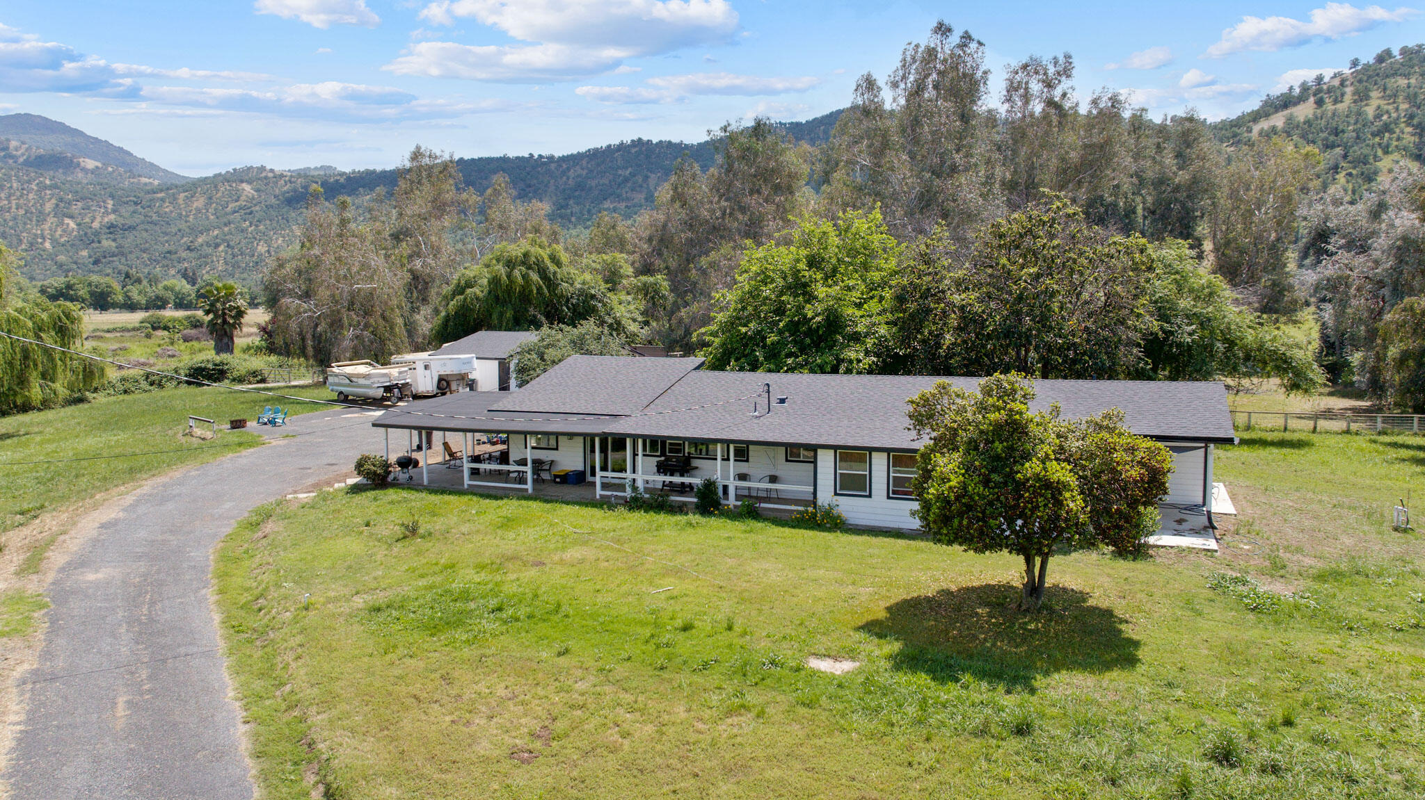 33341 Globe Dr, Springville, CA 93265