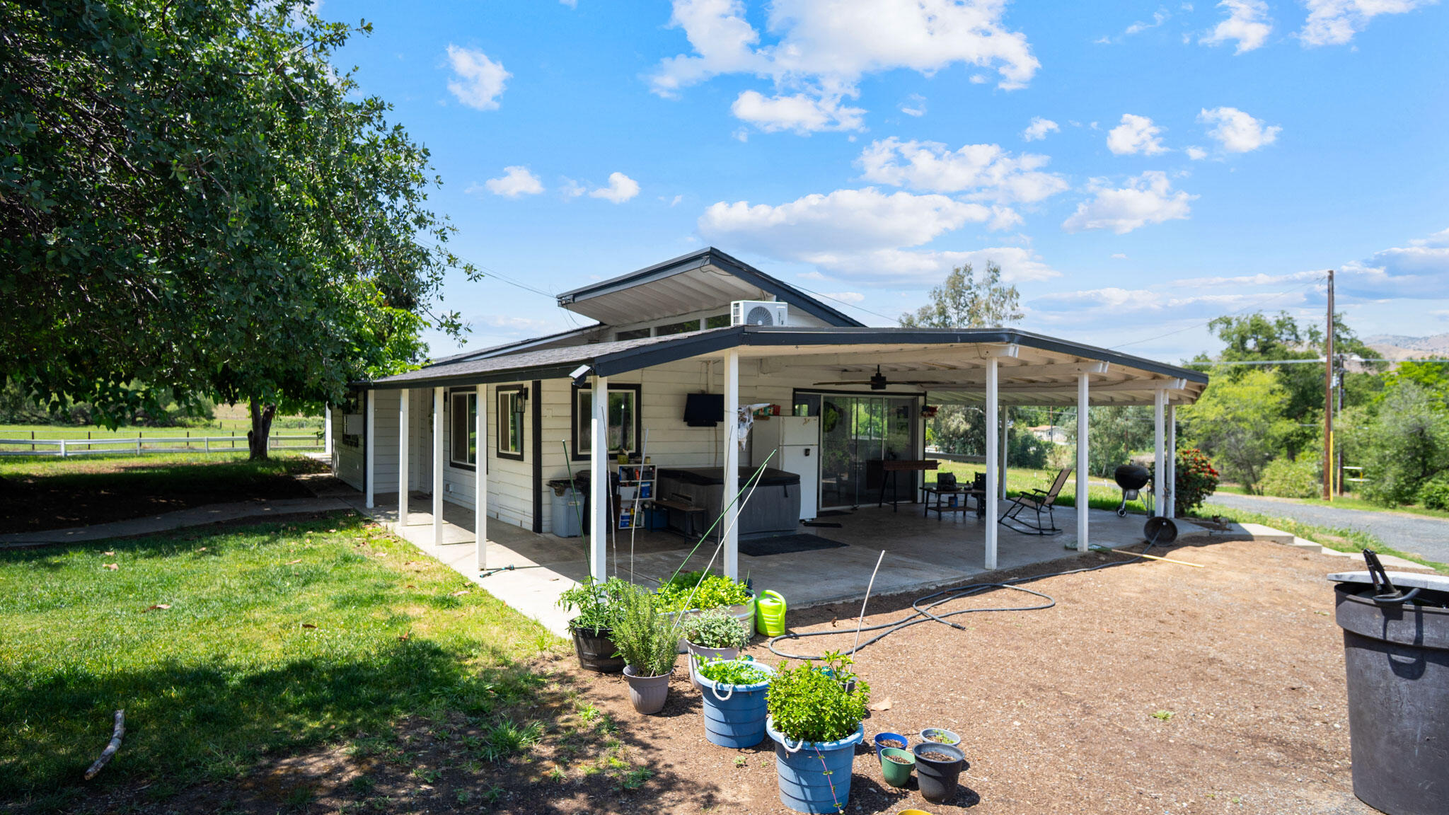 33341 Globe Dr, Springville, CA 93265