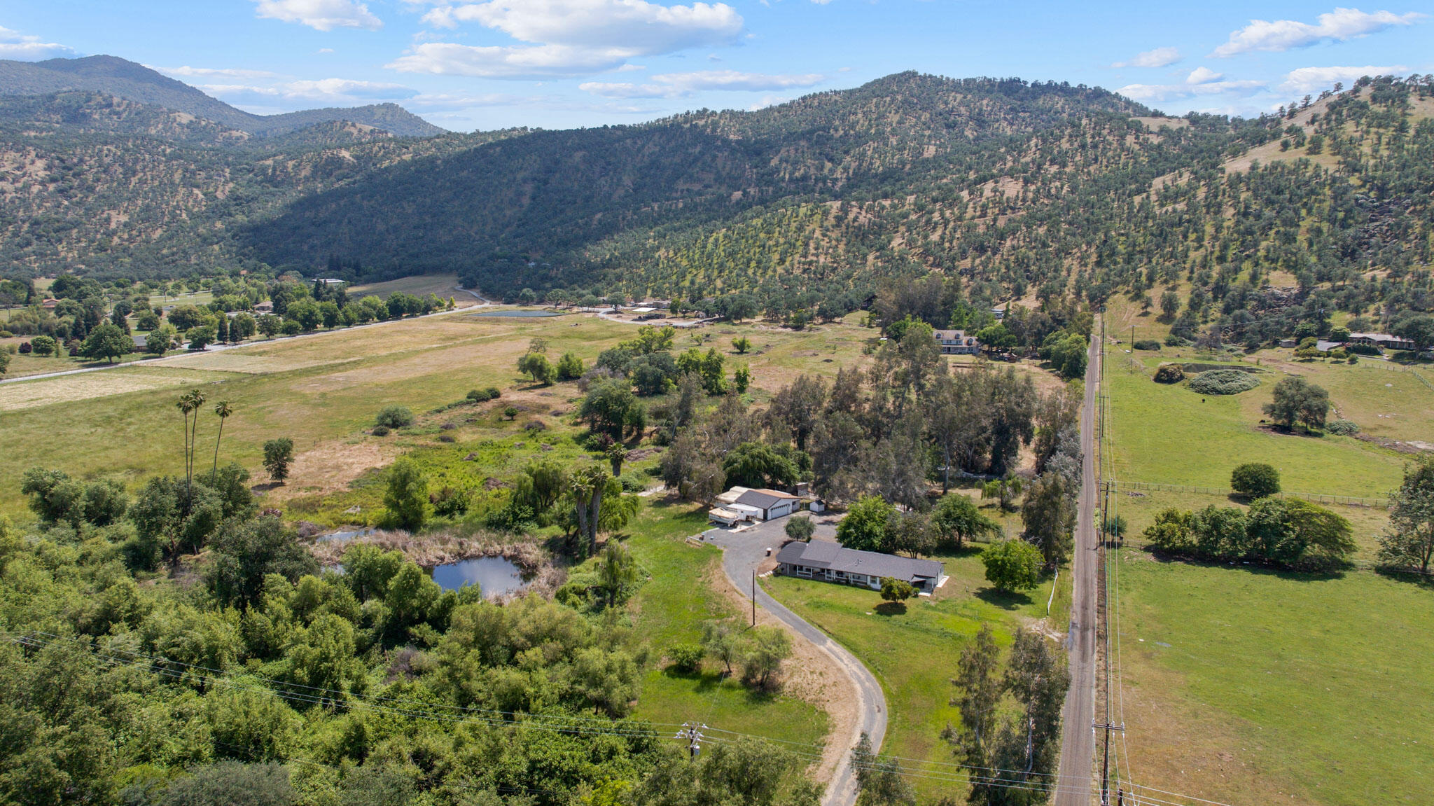 33341 Globe Dr, Springville, CA 93265