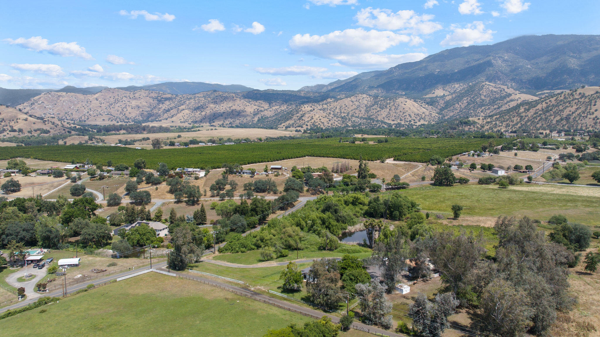 33341 Globe Dr, Springville, CA 93265