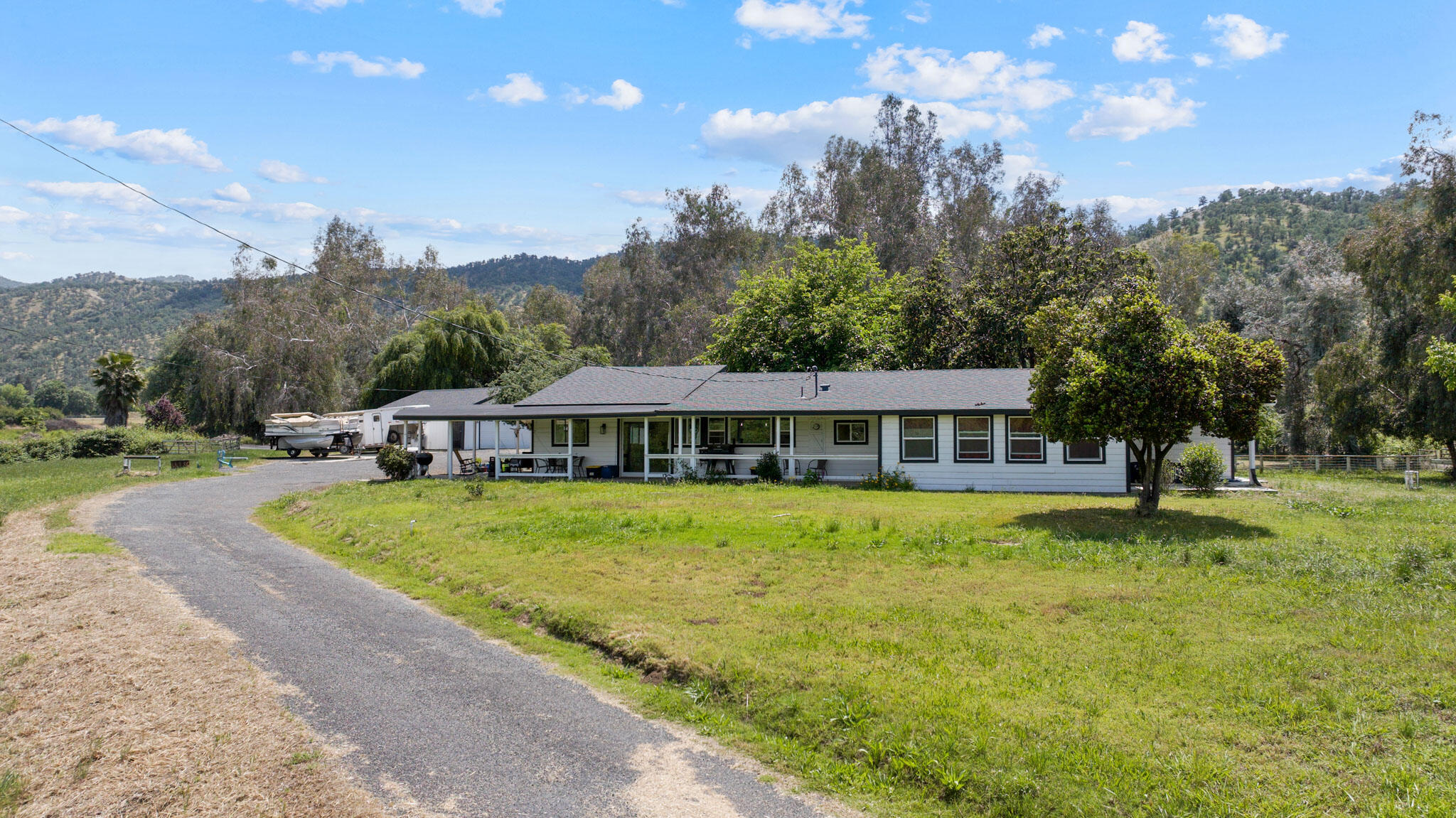 33341 Globe Dr, Springville, CA 93265