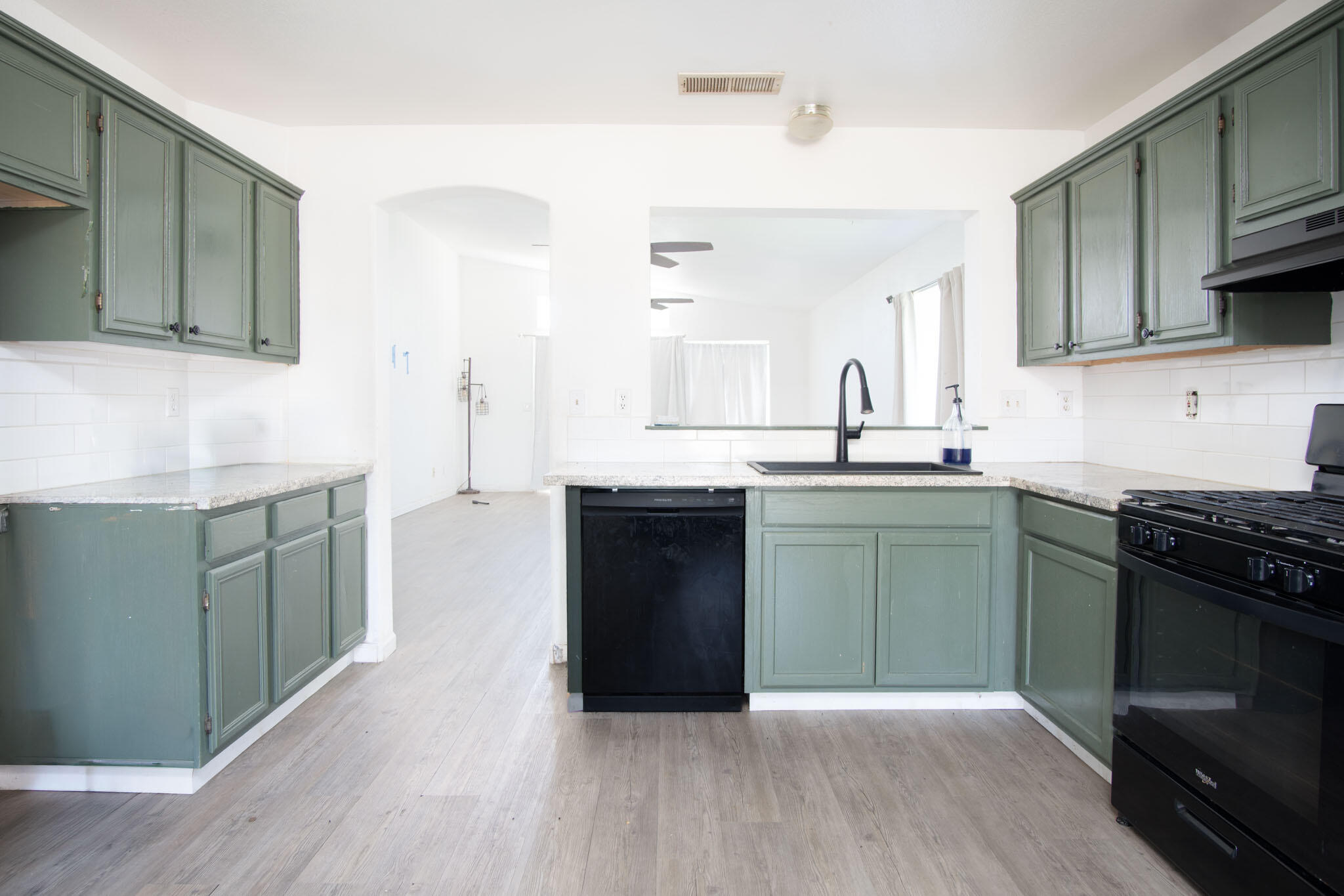 739 Bel Aire Ave, Porterville, CA 93257