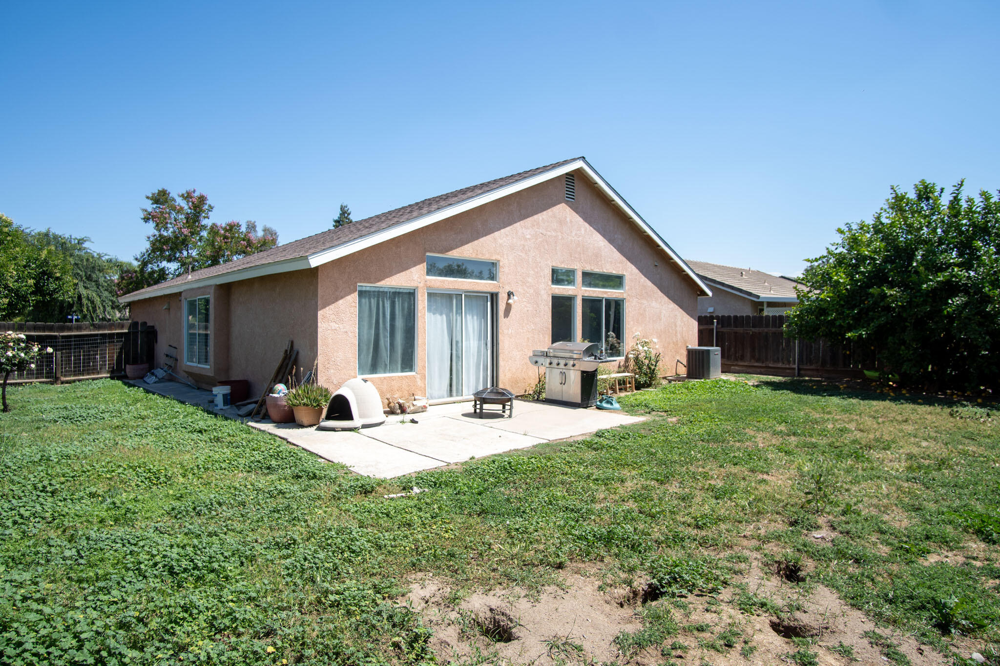 739 Bel Aire Ave, Porterville, CA 93257