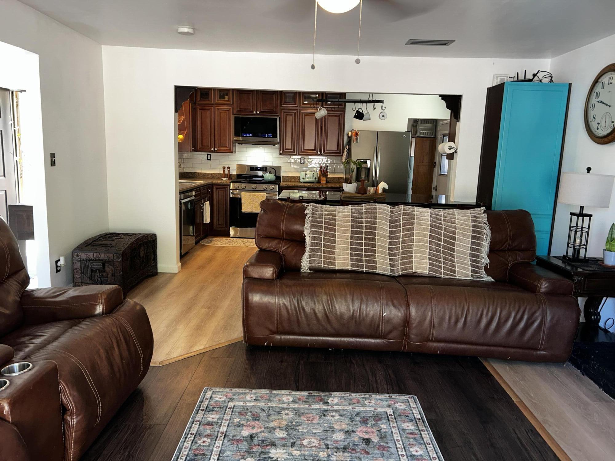 1019 N Gowdy St, Visalia, CA 93292