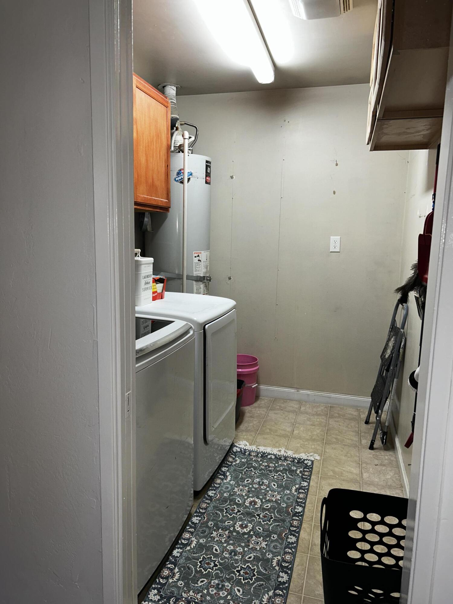 1019 N Gowdy St, Visalia, CA 93292