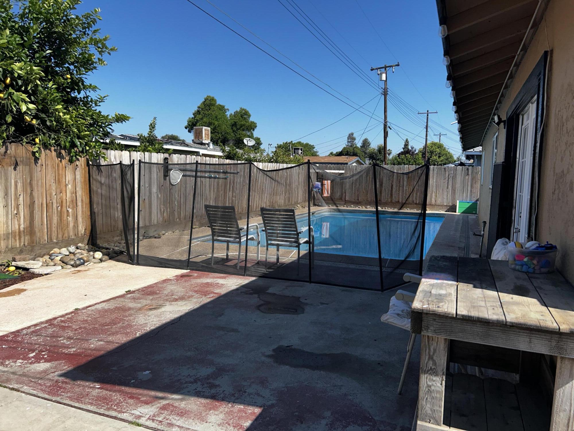 1019 N Gowdy St, Visalia, CA 93292