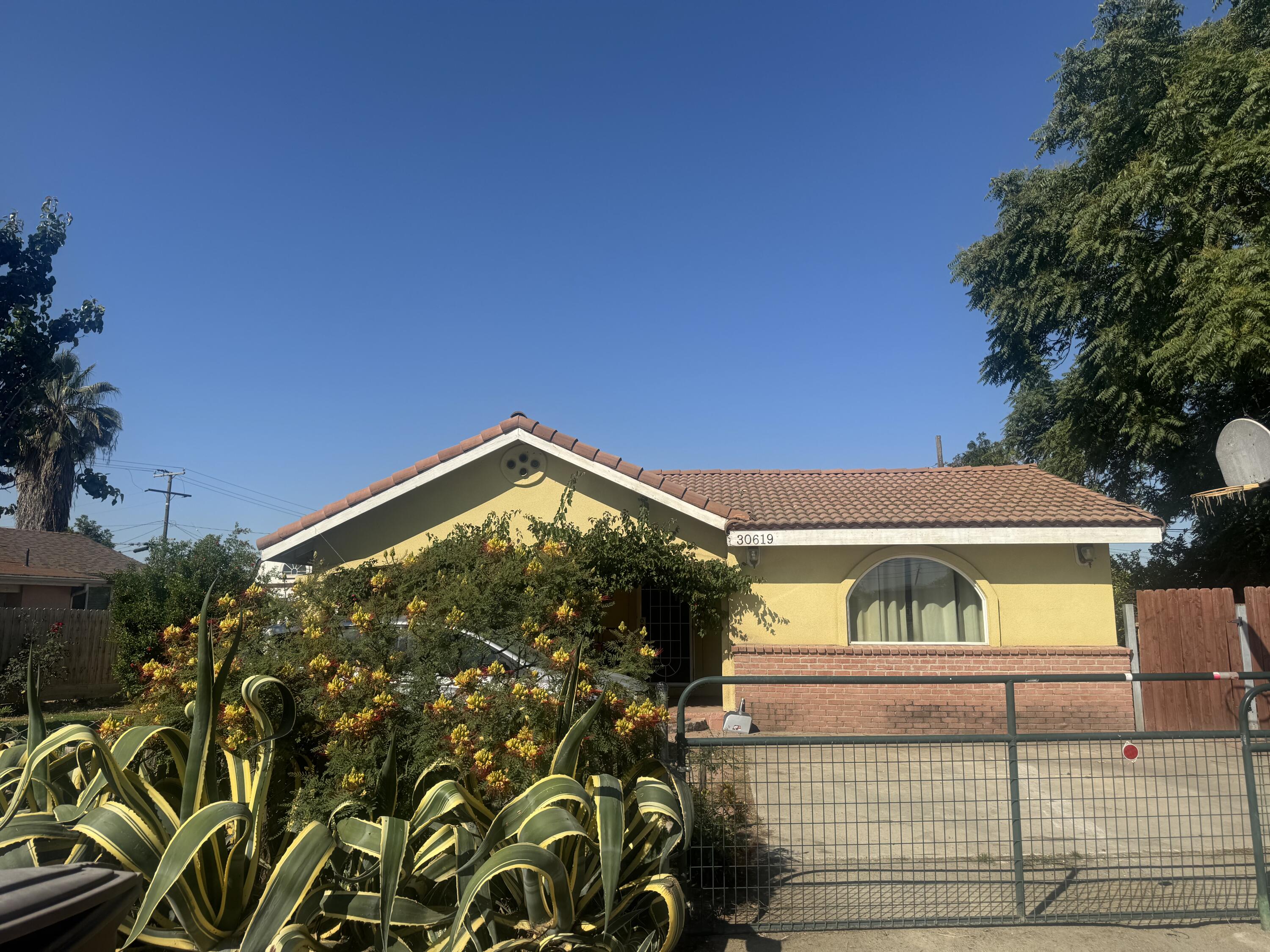 30619 Kame Dr, Goshen, CA 93227