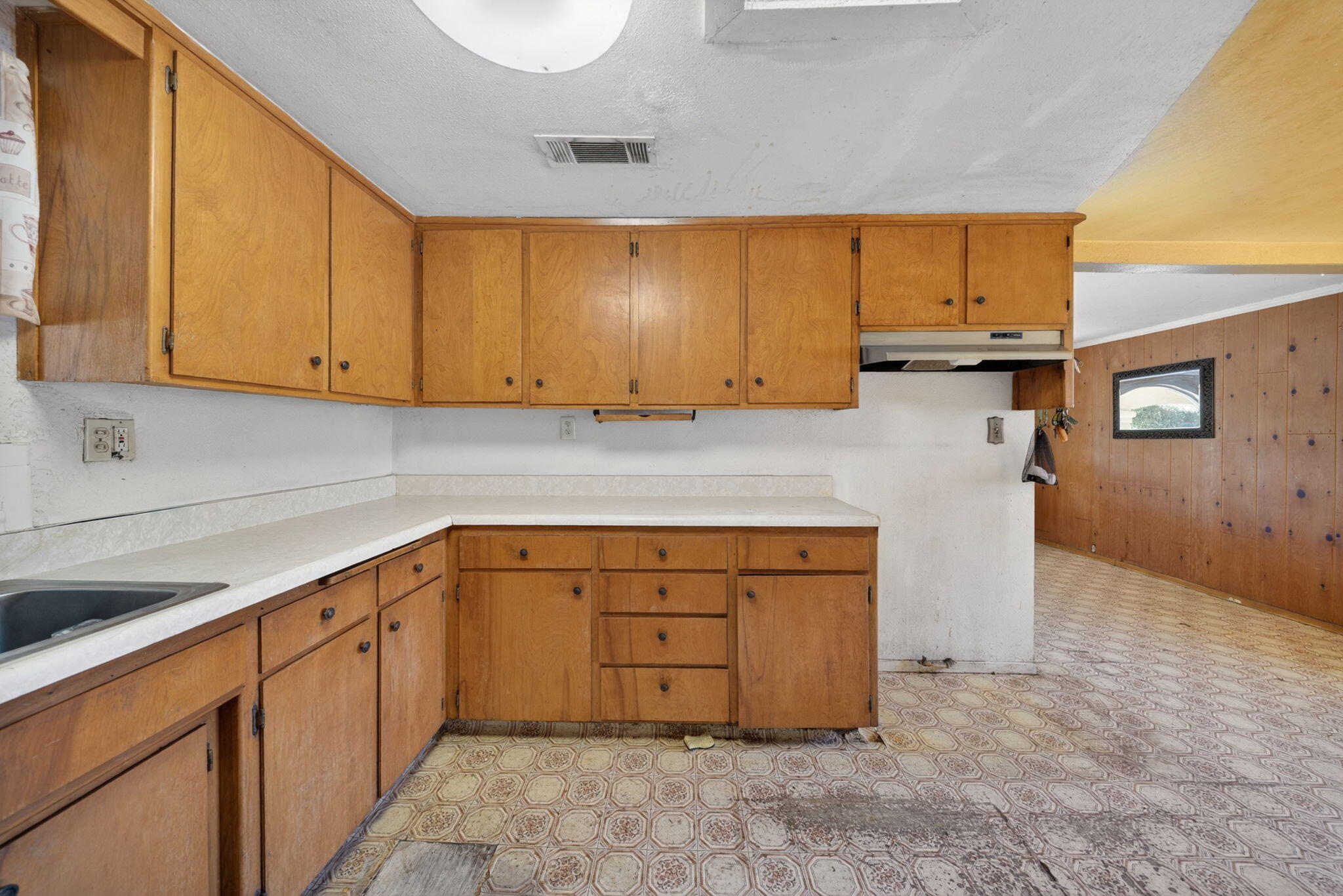 30619 Kame Dr, Goshen, CA 93227