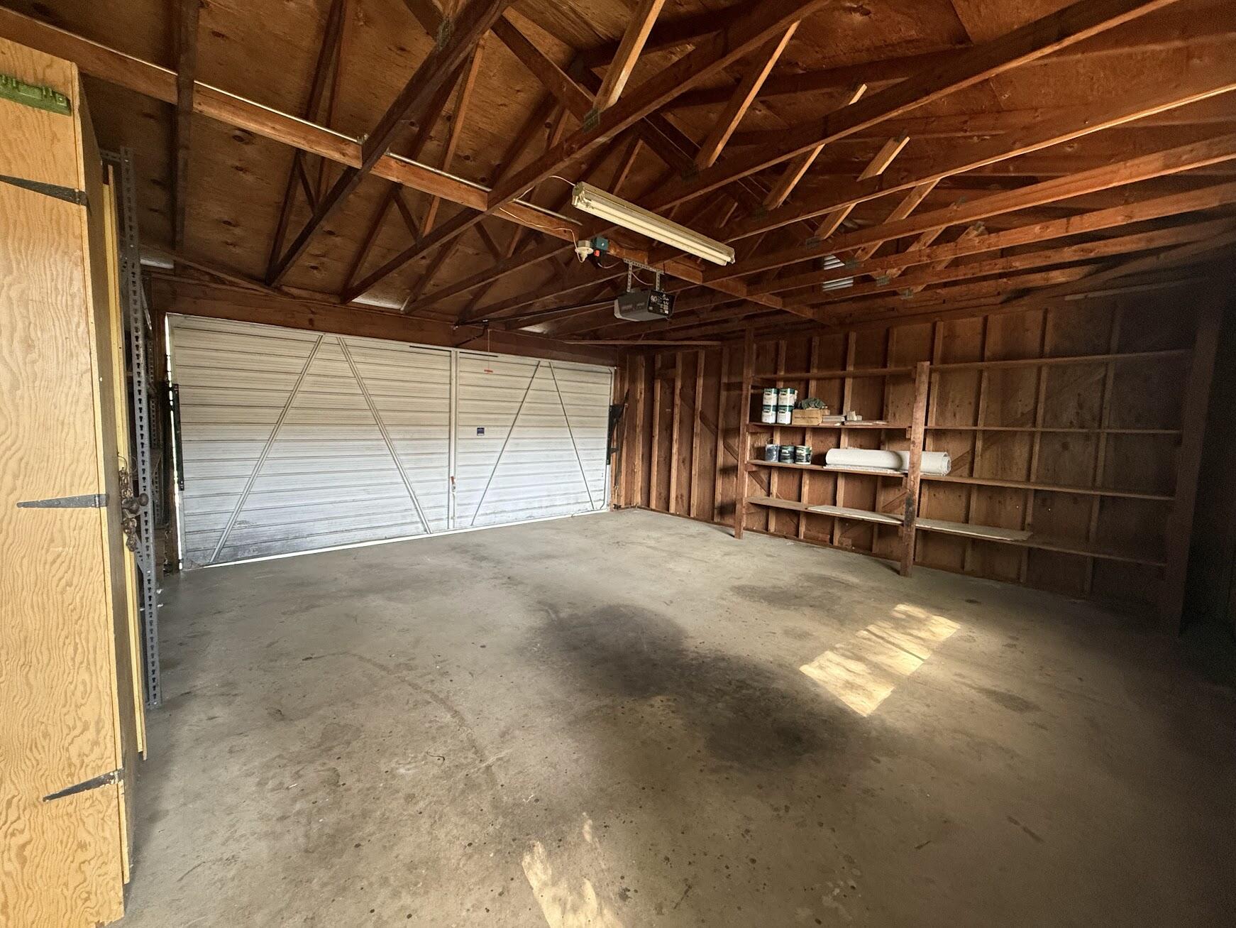257 N Roberts Pl, Dinuba, CA 93618