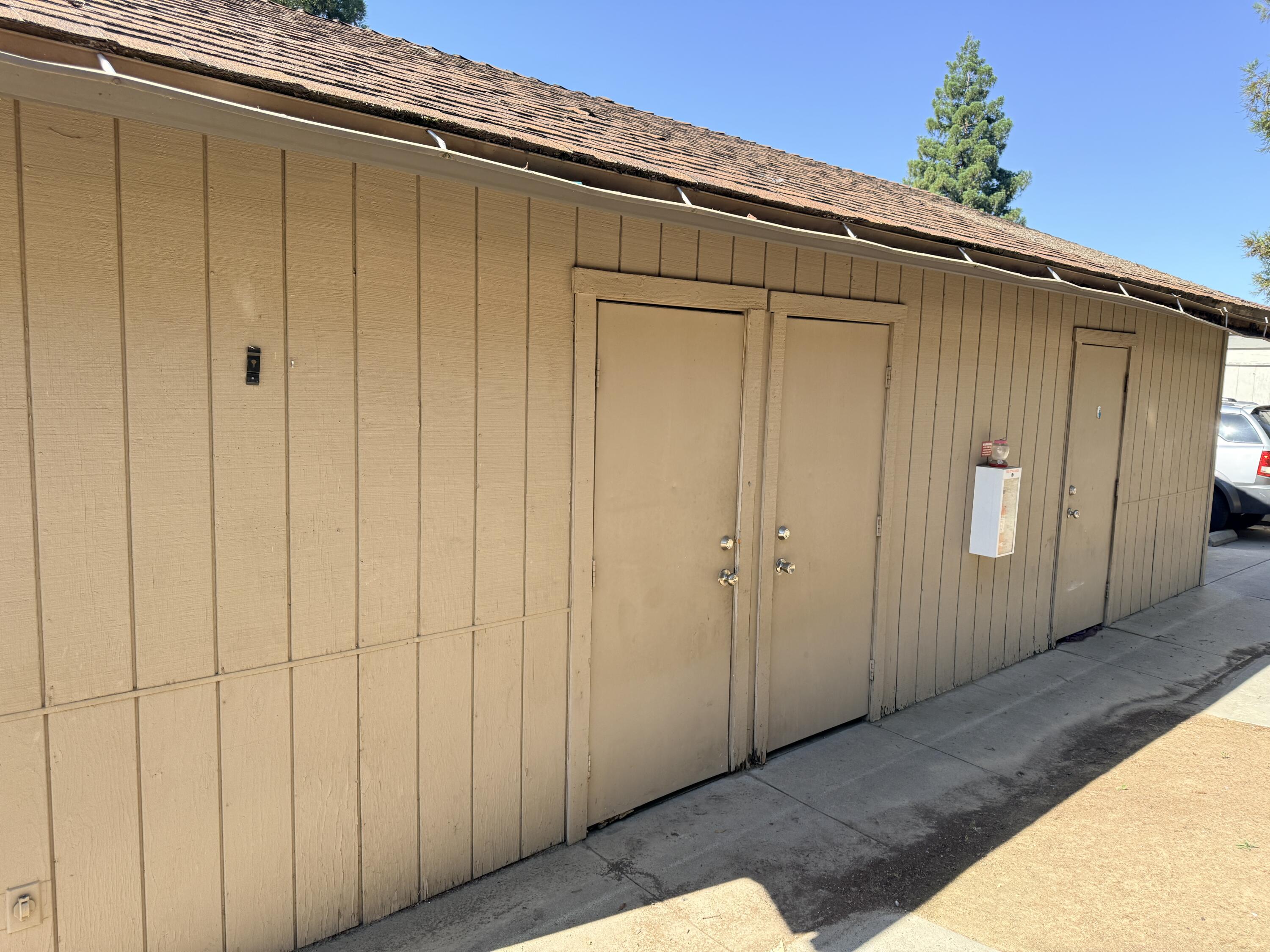 0 #191, Fresno, CA 93722