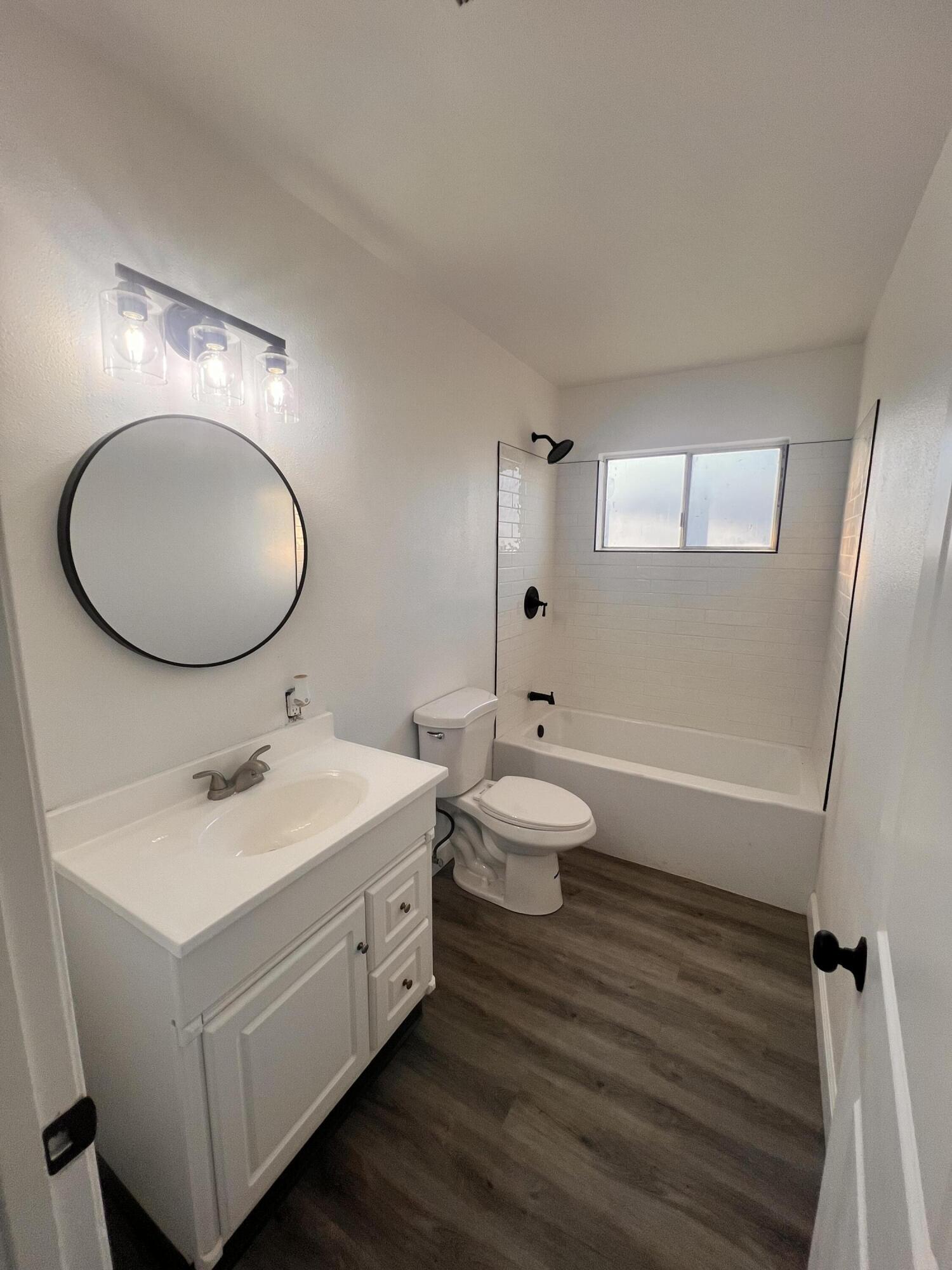 20372 1st St, Stratford, CA 93266