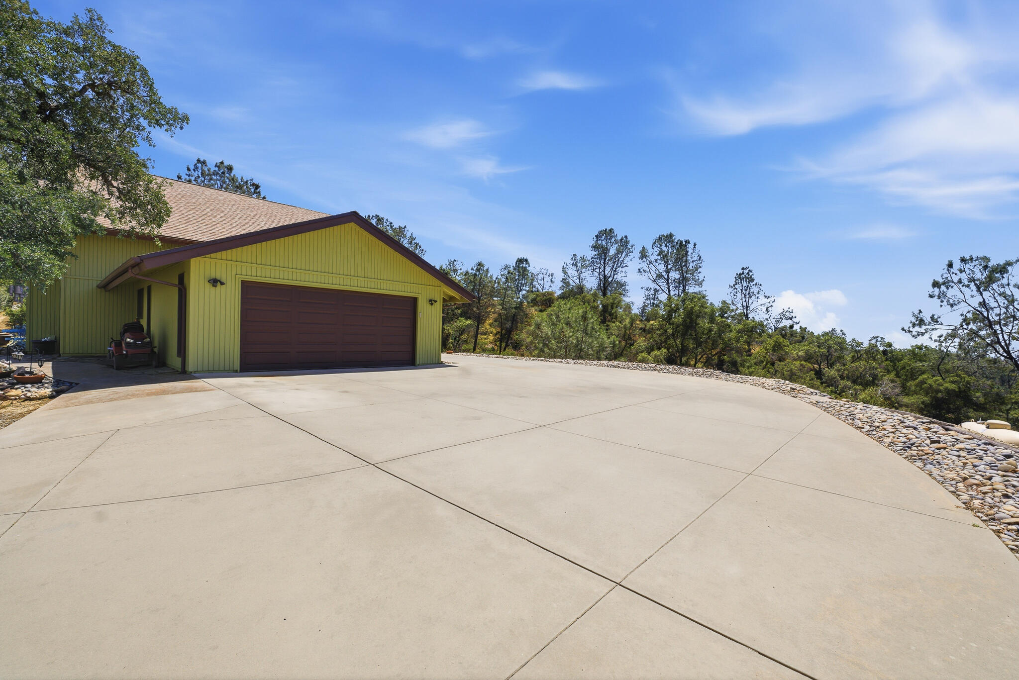 40070 Lilley Mountain Dr, Coarsegold, CA 93614