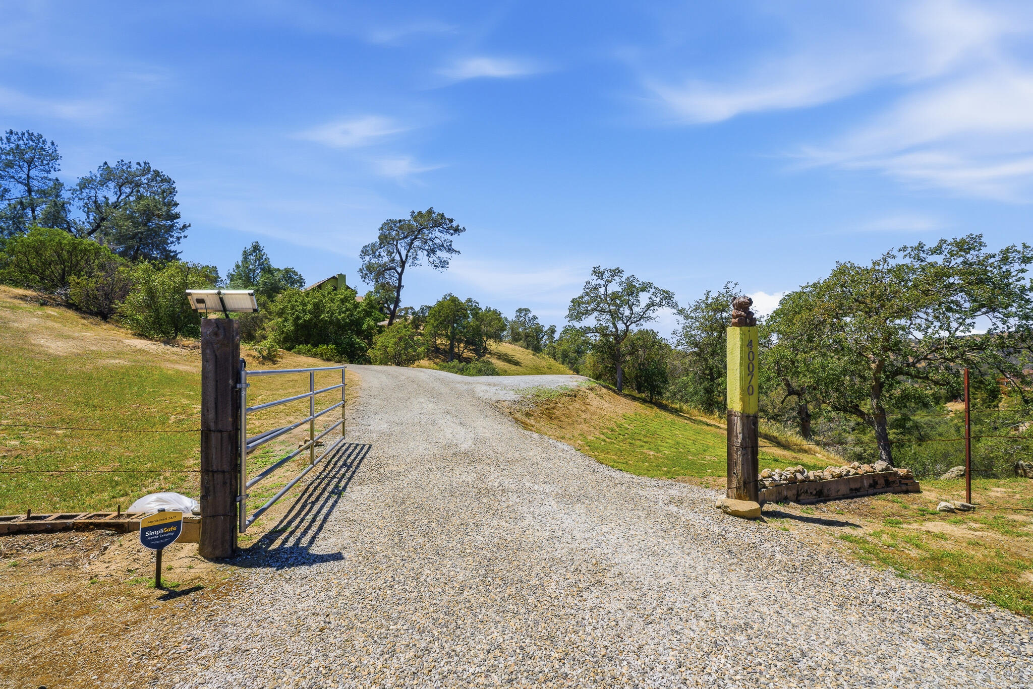 40070 Lilley Mountain Dr, Coarsegold, CA 93614