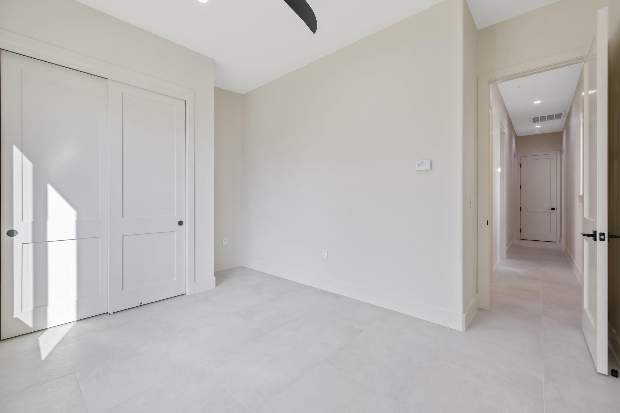 1047 E Arlen Ave, Visalia, CA 93292