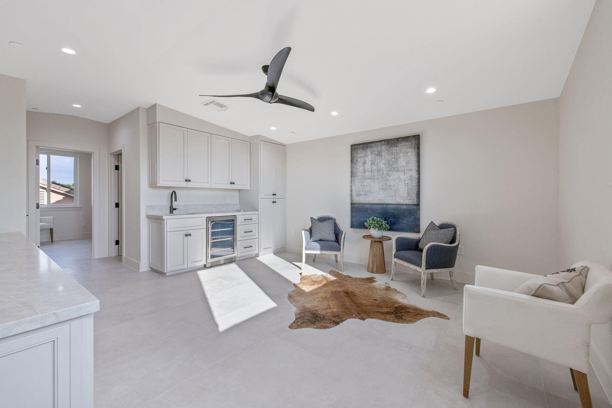 1047 E Arlen Ave, Visalia, CA 93292