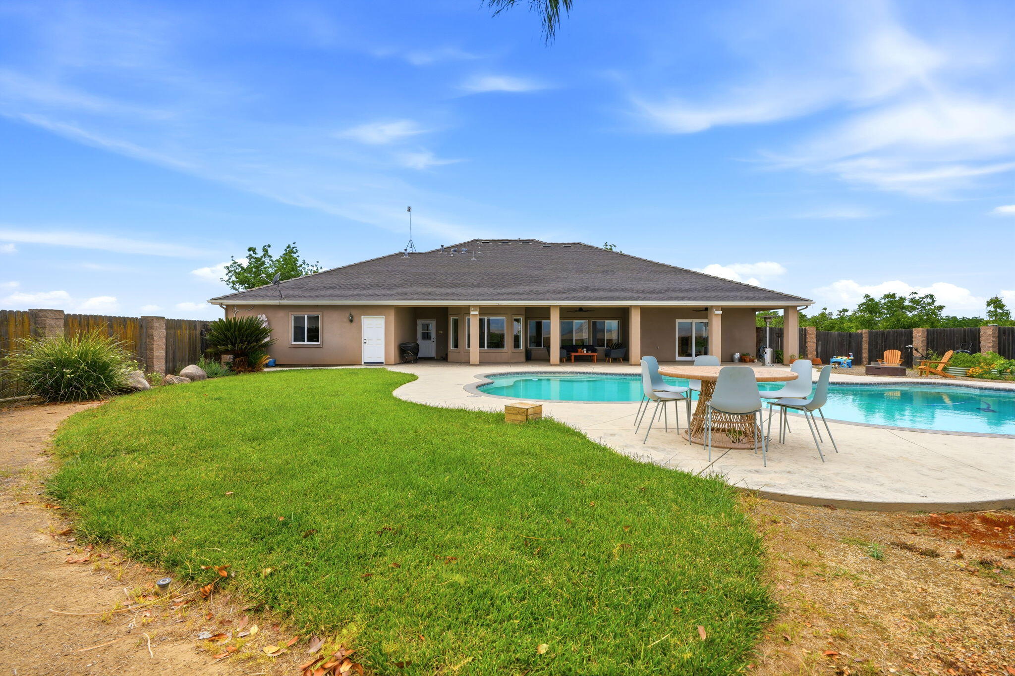 26706 Rd 176, Exeter, CA 93221