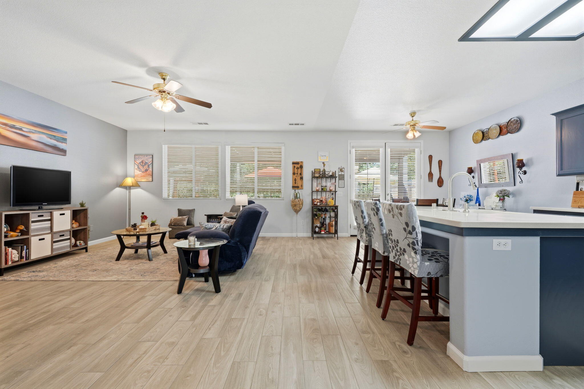 2429 N Oak Grove St, Visalia, CA 93291