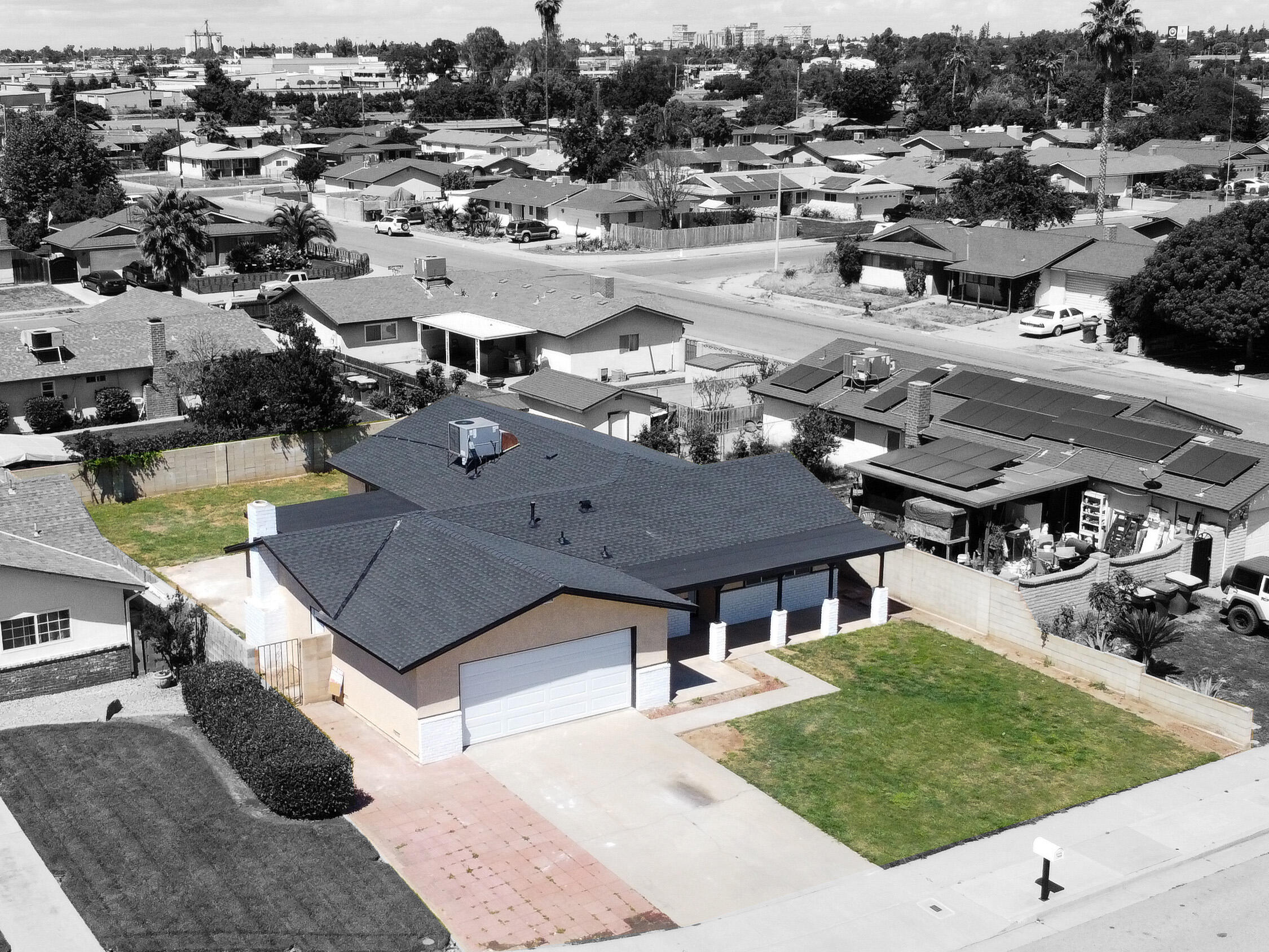 1435 S Salome St, Tulare, CA 93274