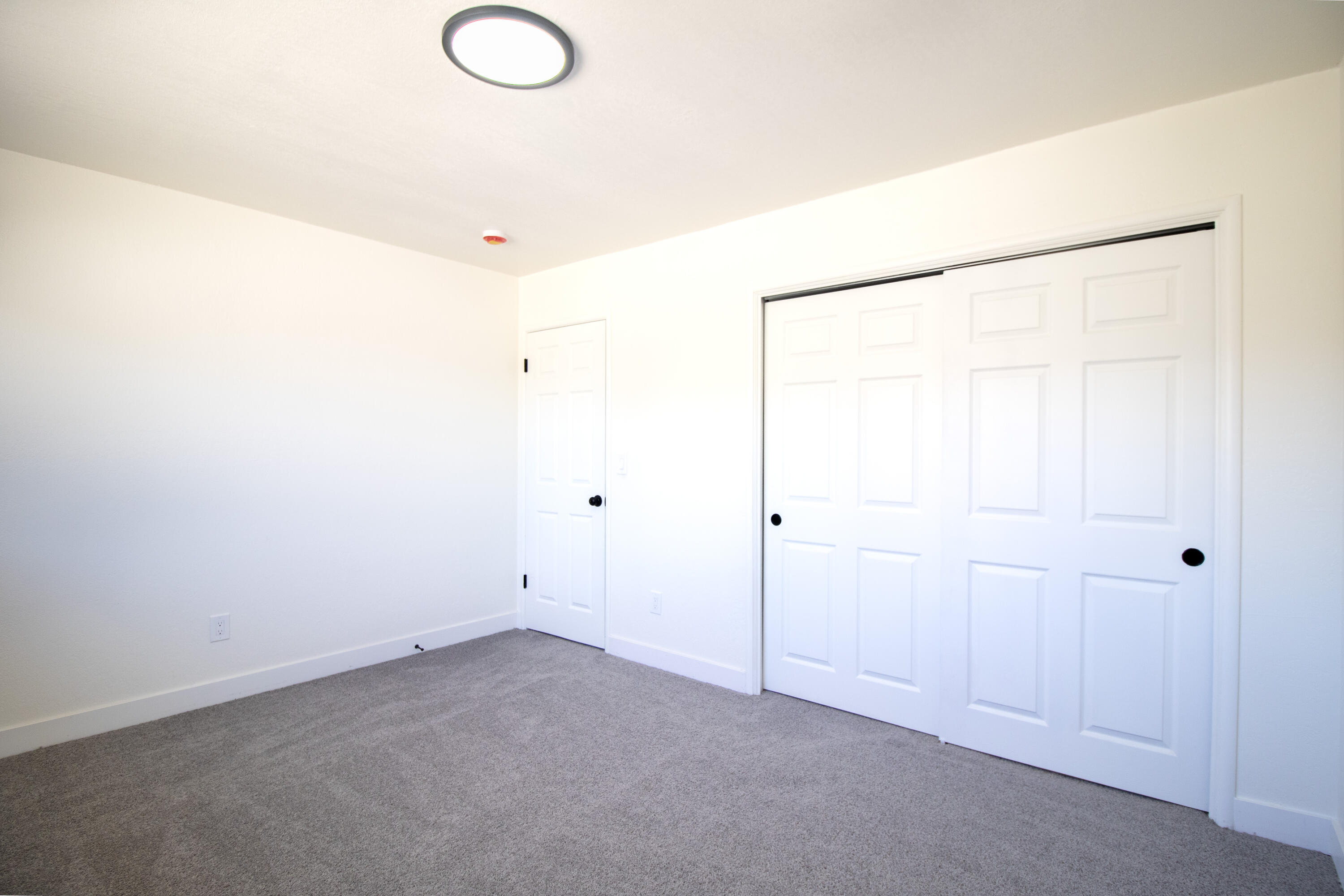 1435 S Salome St, Tulare, CA 93274