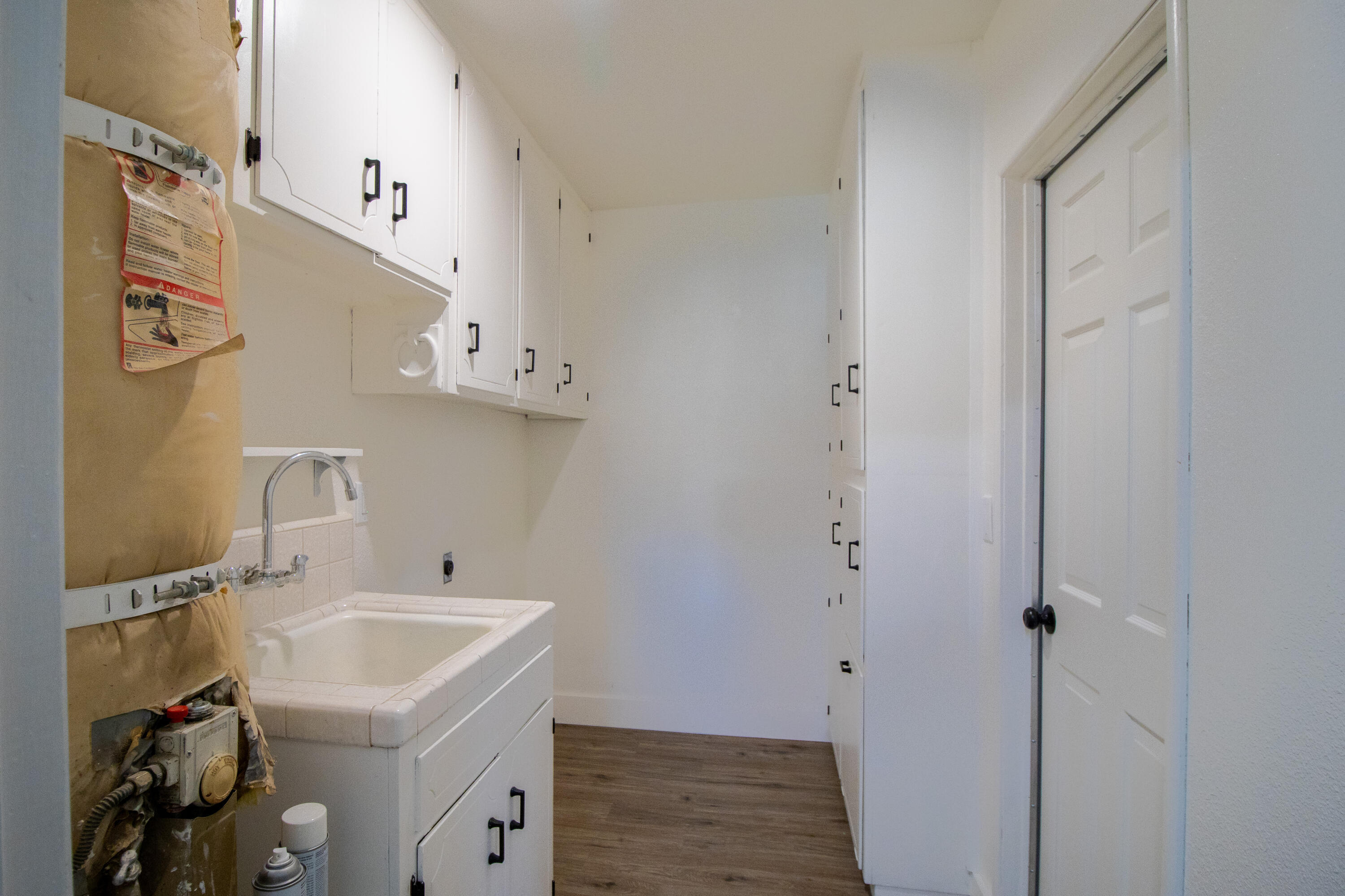 1435 S Salome St, Tulare, CA 93274
