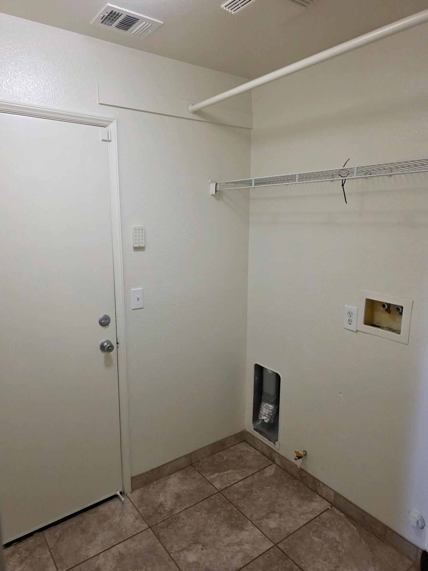 4011 E Oak Ave, Visalia, CA 93292