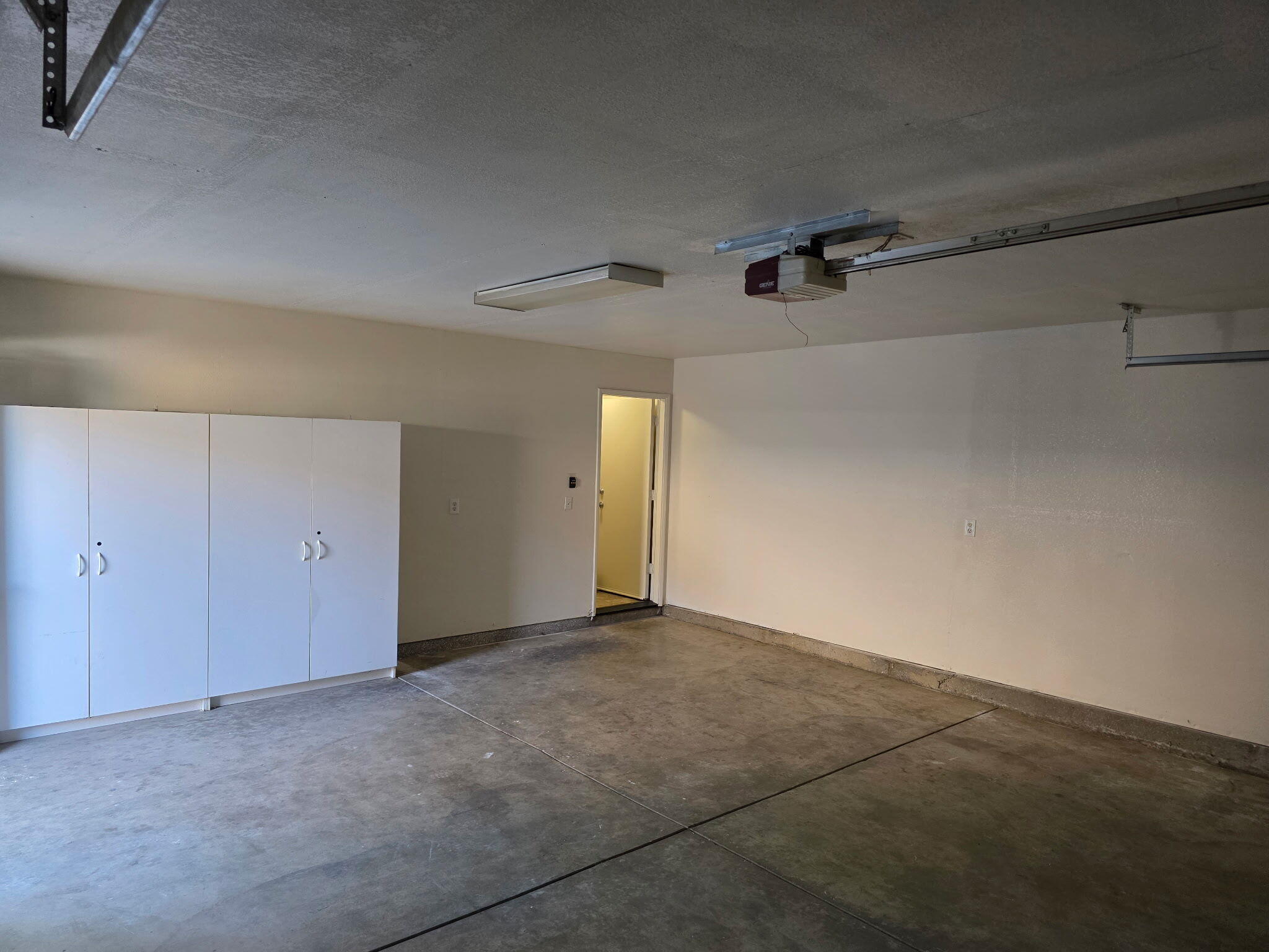 4011 E Oak Ave, Visalia, CA 93292