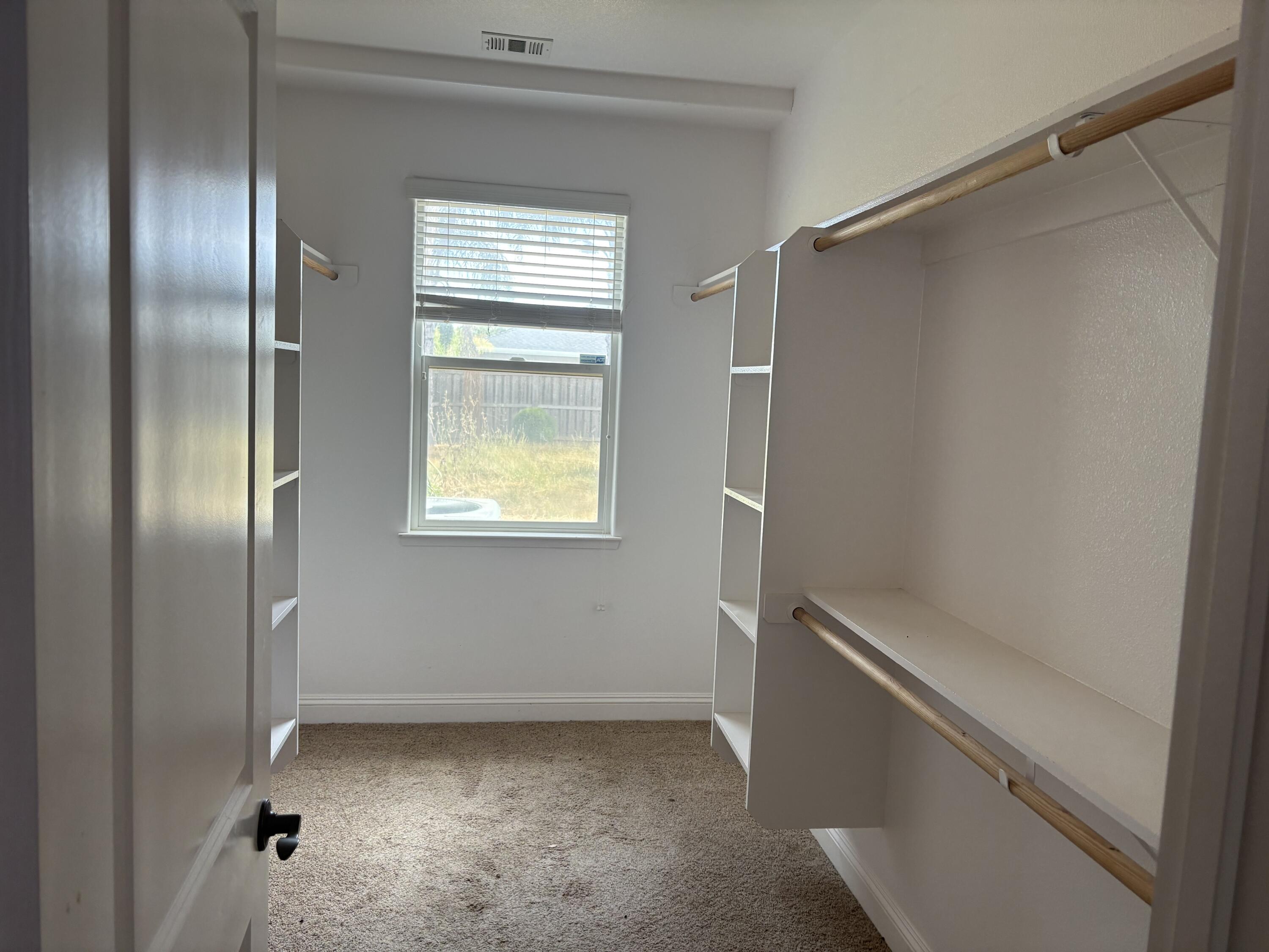 2697 Doral Ct, Tulare, CA 93274
