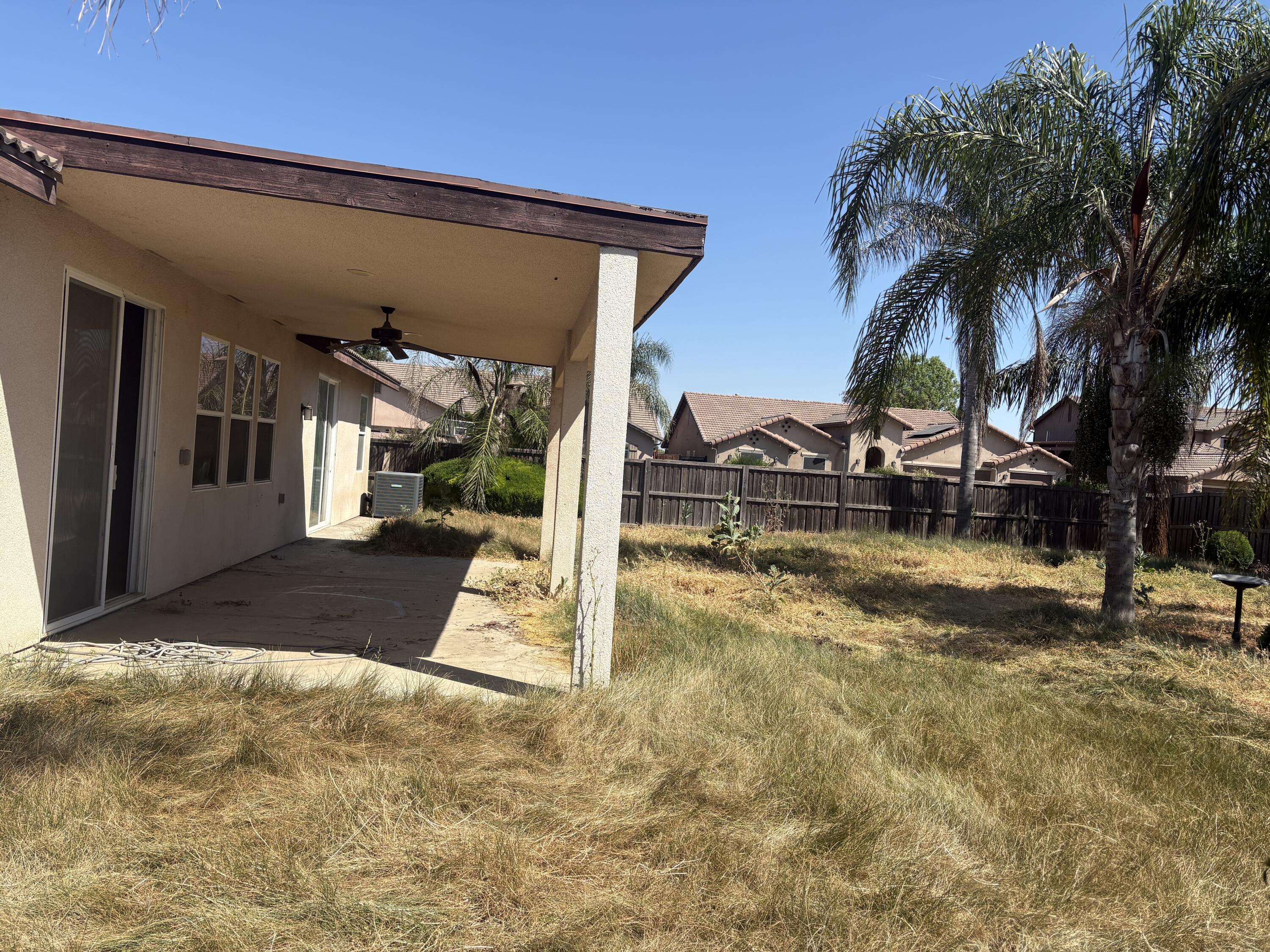 2697 Doral Ct, Tulare, CA 93274