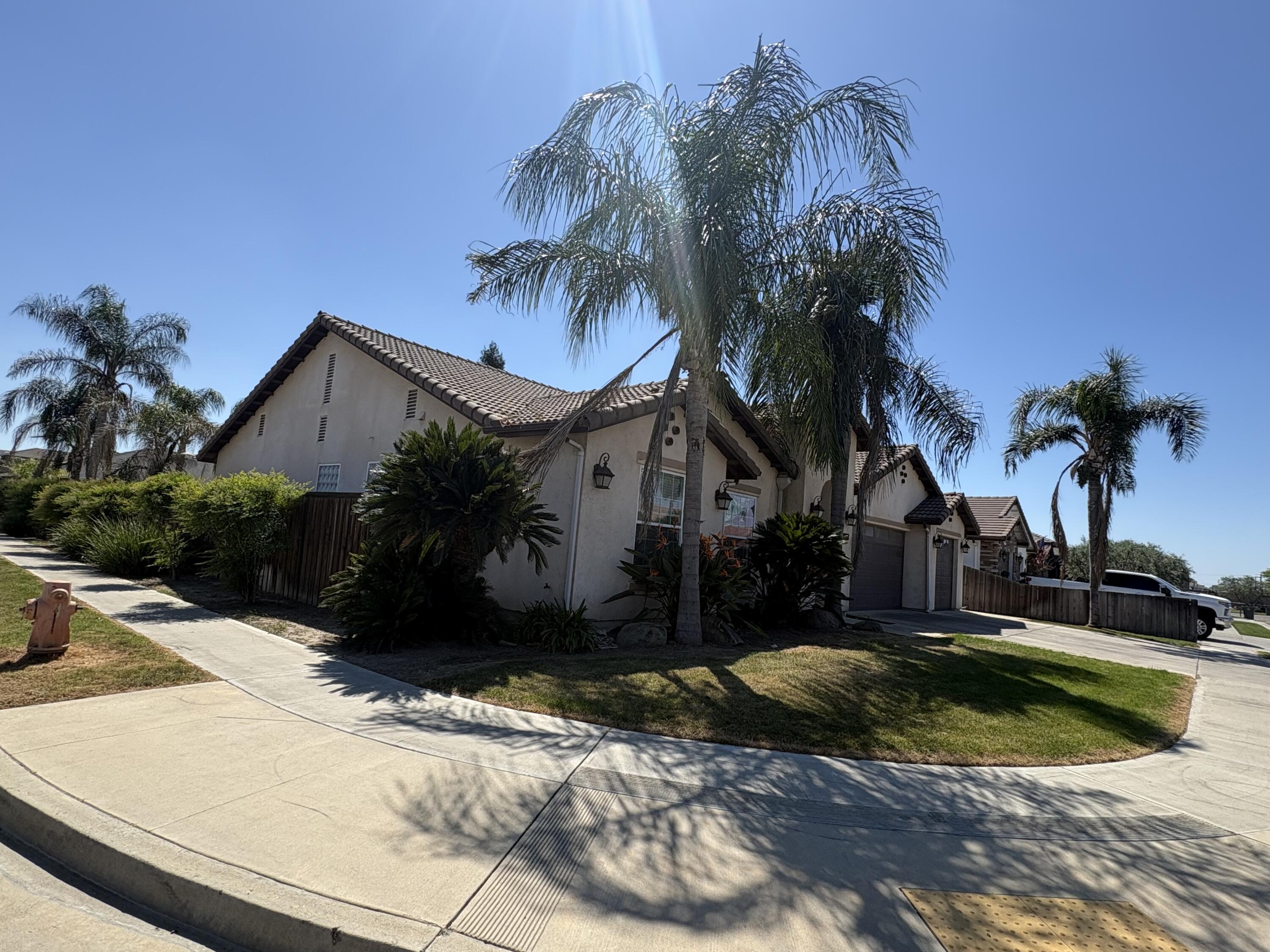 2697 Doral Ct, Tulare, CA 93274
