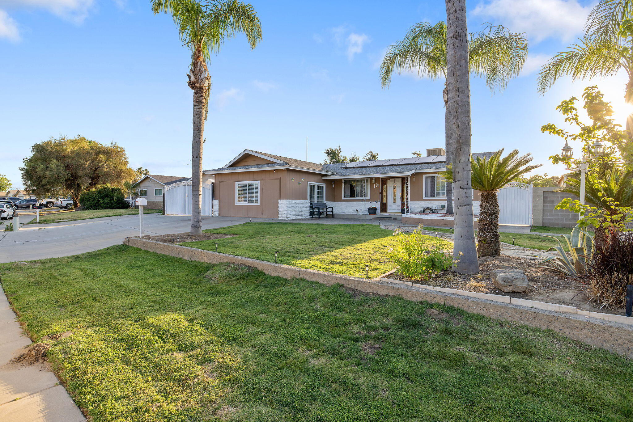 11 S Byron Dr, Lemoore, CA 93245