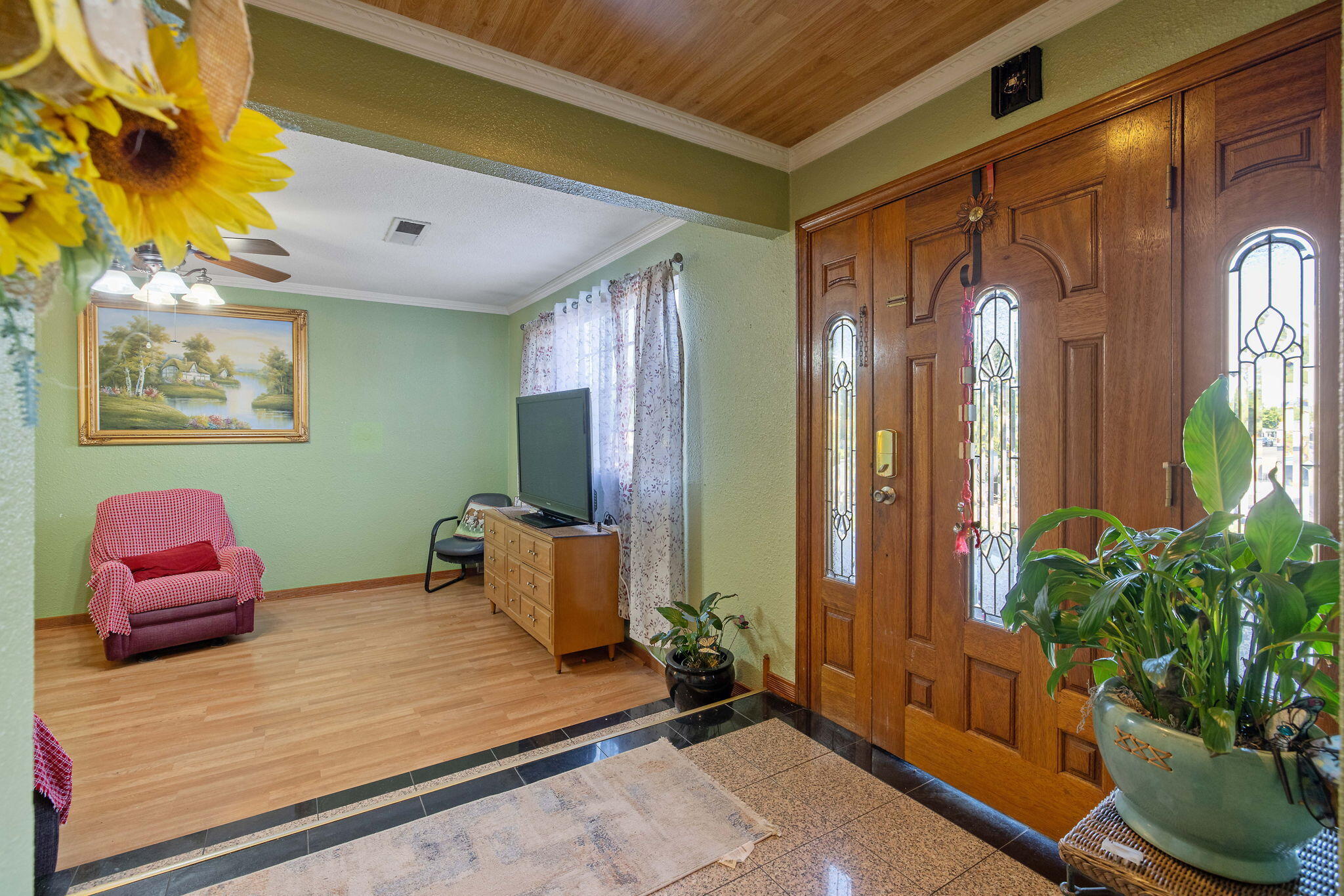 11 S Byron Dr, Lemoore, CA 93245